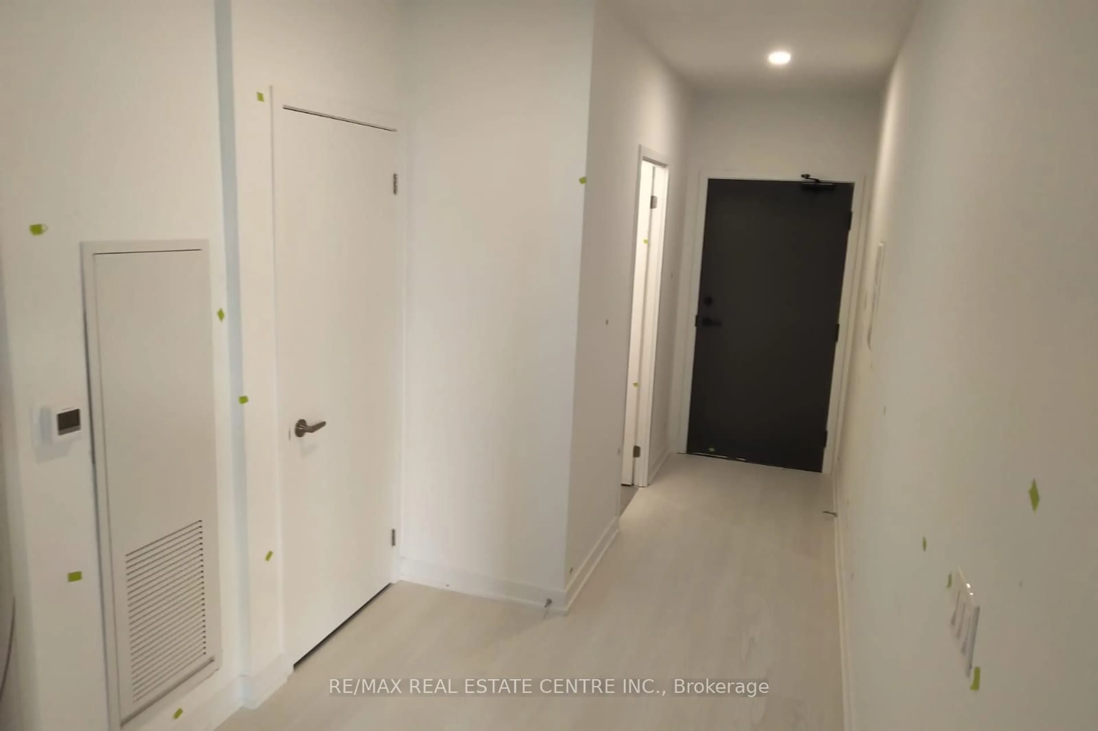 Unknown for 57 Brock Ave #514, Toronto Ontario M3H 3N2
