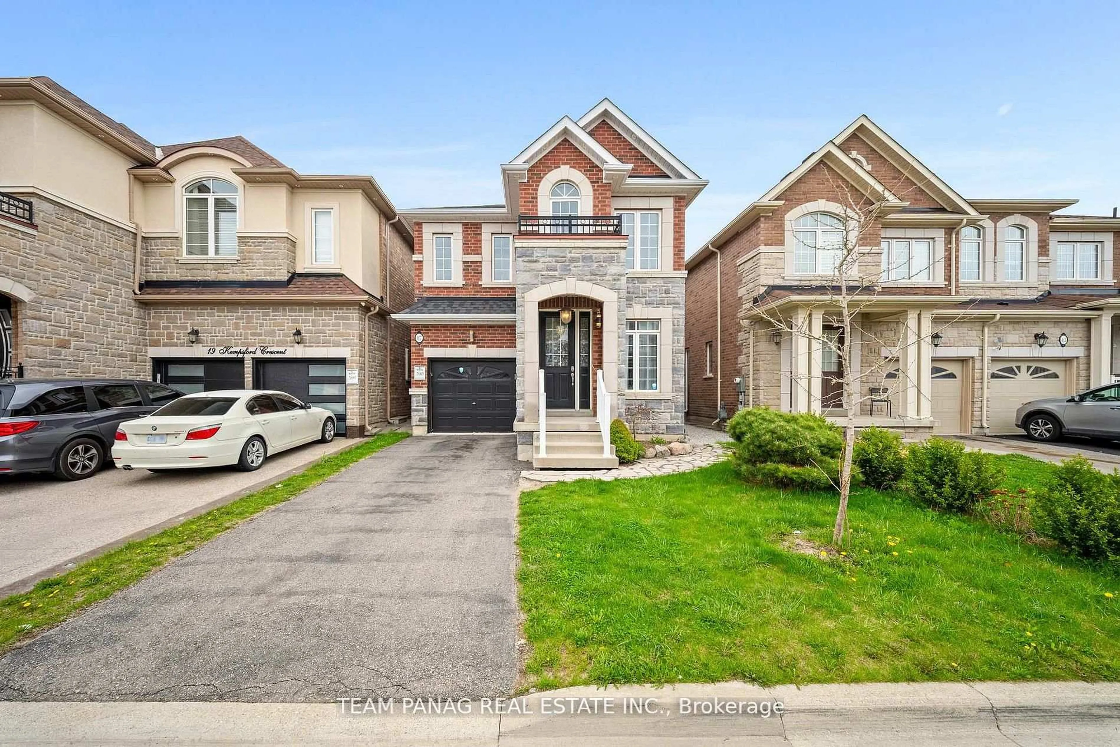 Home with brick exterior material, street for 17 Kempsford Cres, Brampton Ontario L7A 4M5