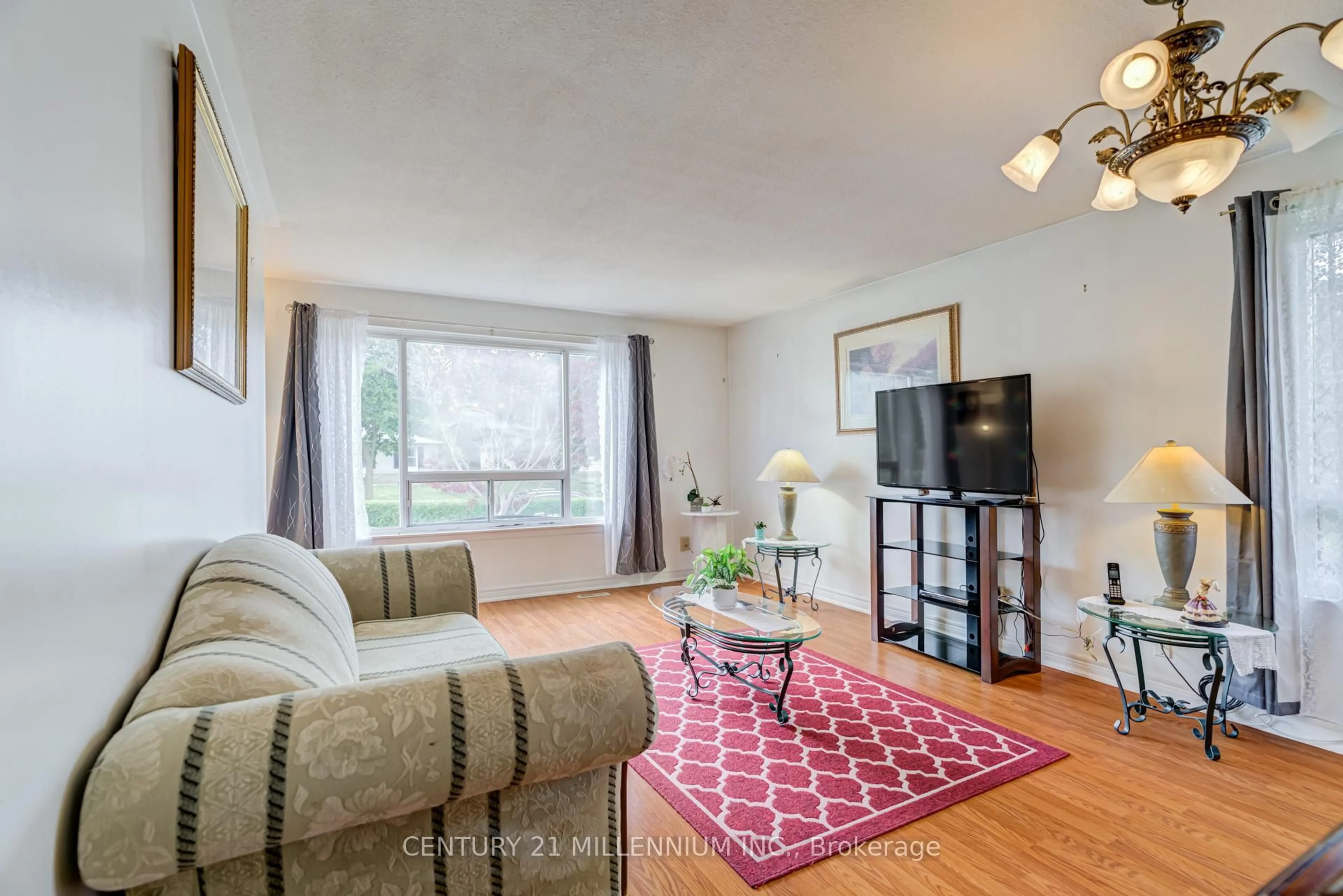 Living room with furniture, unknown for 150 Folkstone Cres, Brampton Ontario L6T 3M5