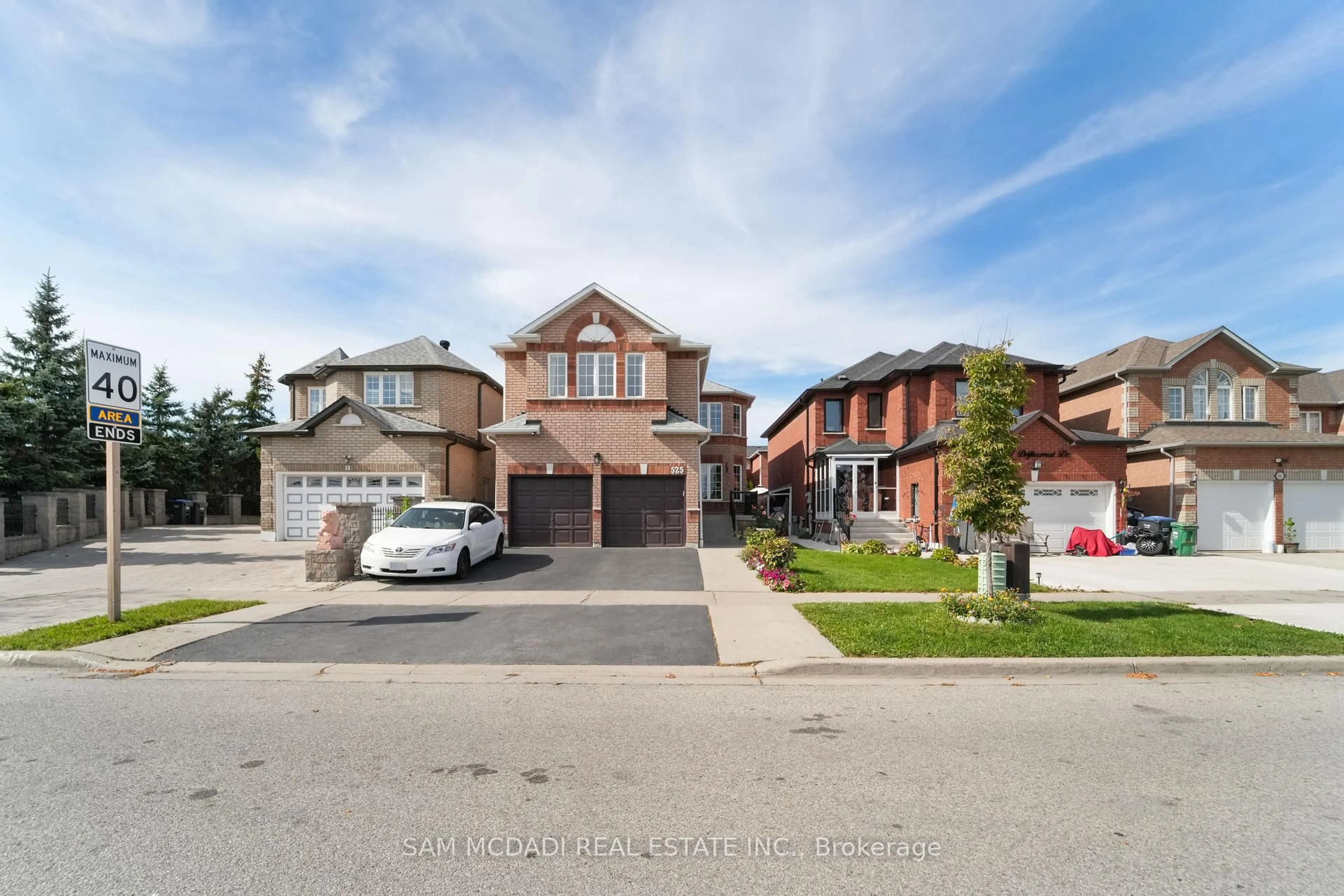 Home with brick exterior material, street for 525 Driftcurrent Dr, Mississauga Ontario L4Z 3Z2