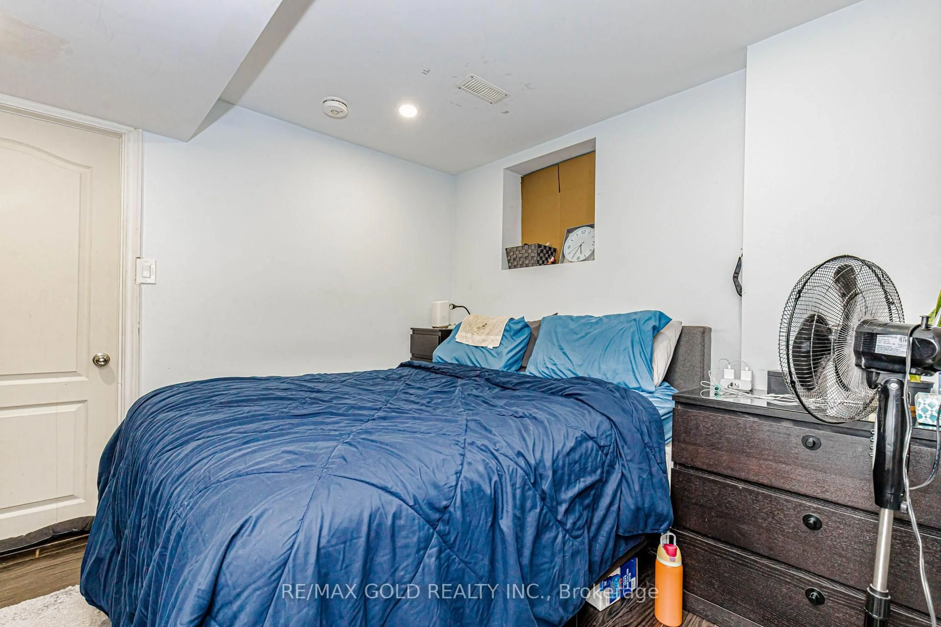 Bedroom with bed, unknown for 4 Trudelle Cres, Brampton Ontario L7A 2Z5