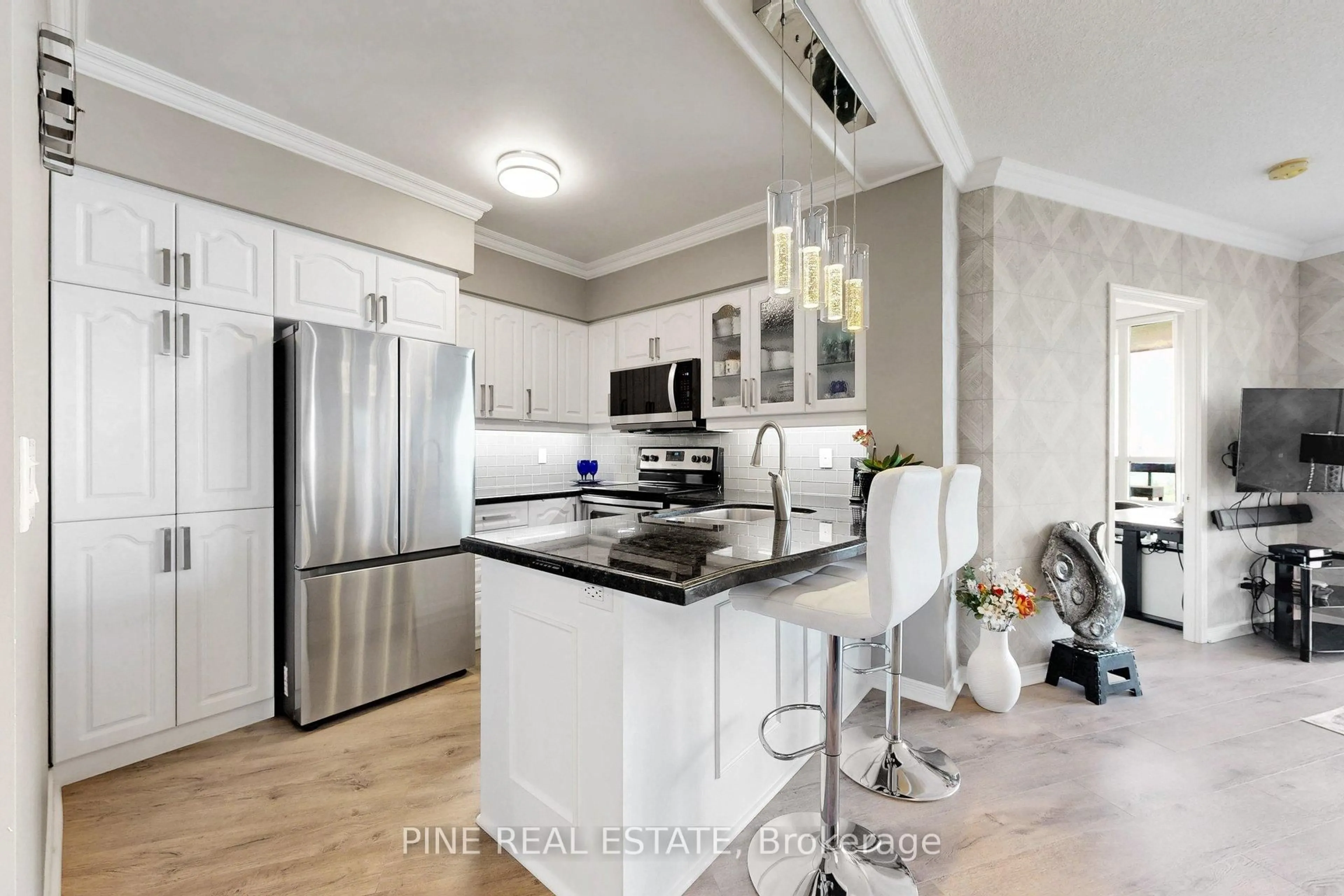 Open concept kitchen, unknown for 2230 Lake Shore Blvd #1807, Toronto Ontario M8V 0B2