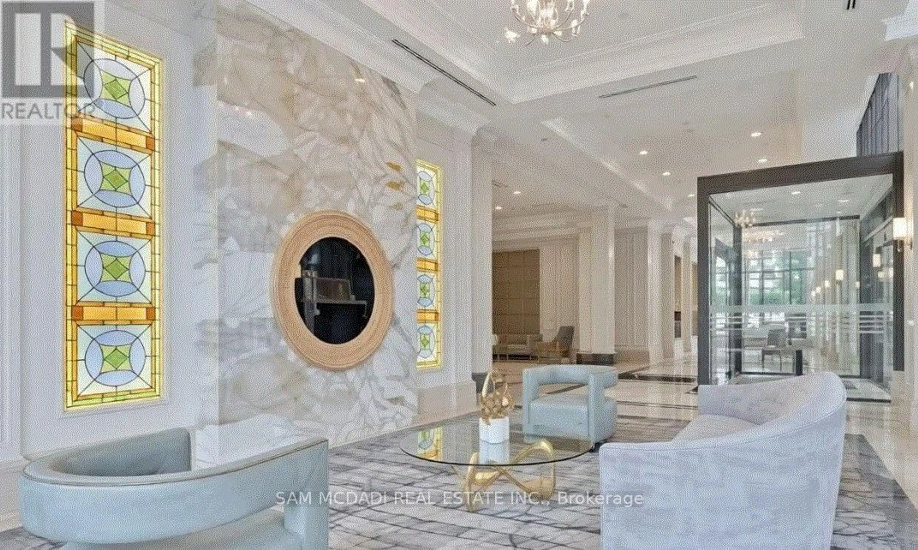 Lobby for 30 Elm Dr, Mississauga Ontario L5B 1L9