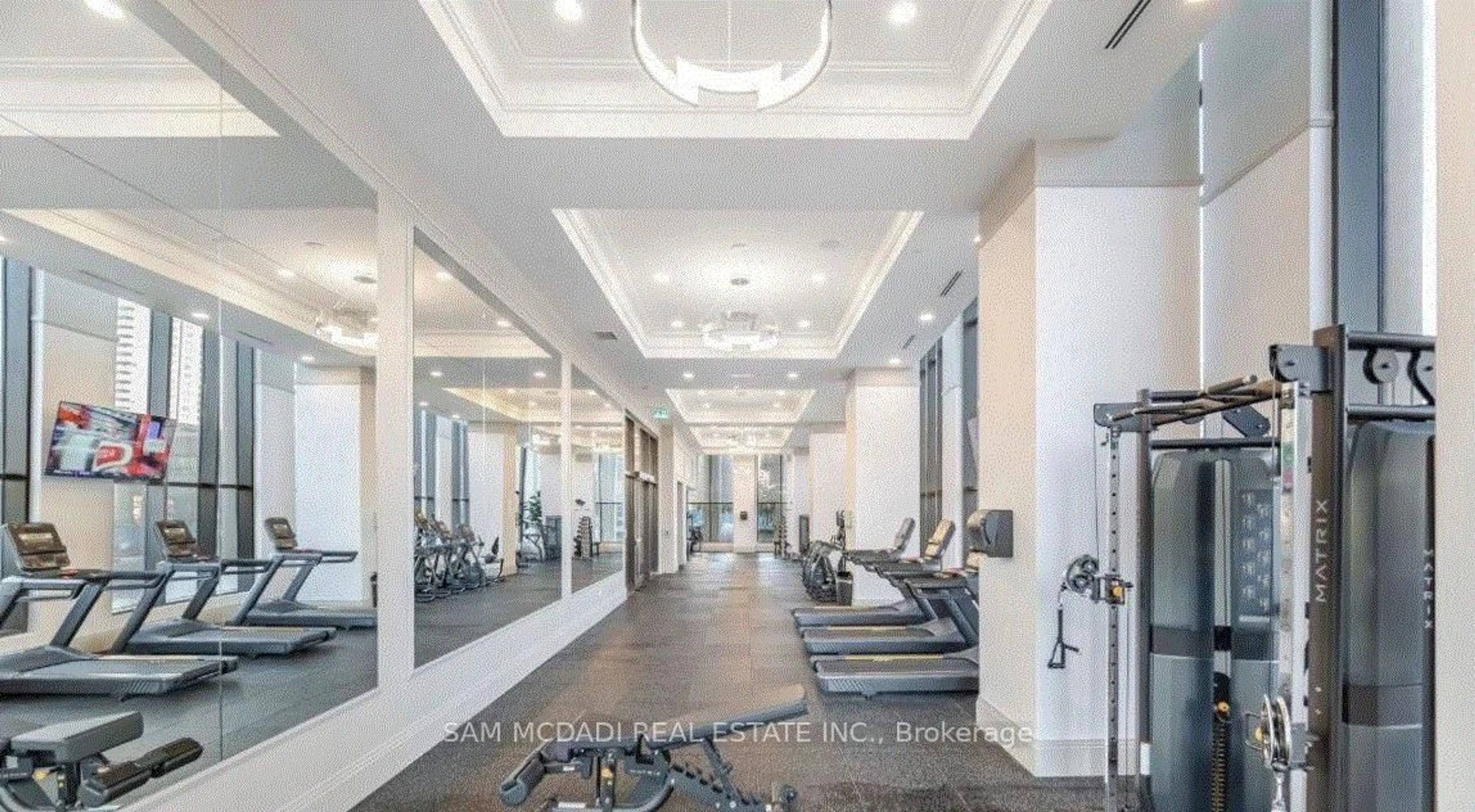 Gym or fitness room for 30 Elm Dr, Mississauga Ontario L5B 1L9