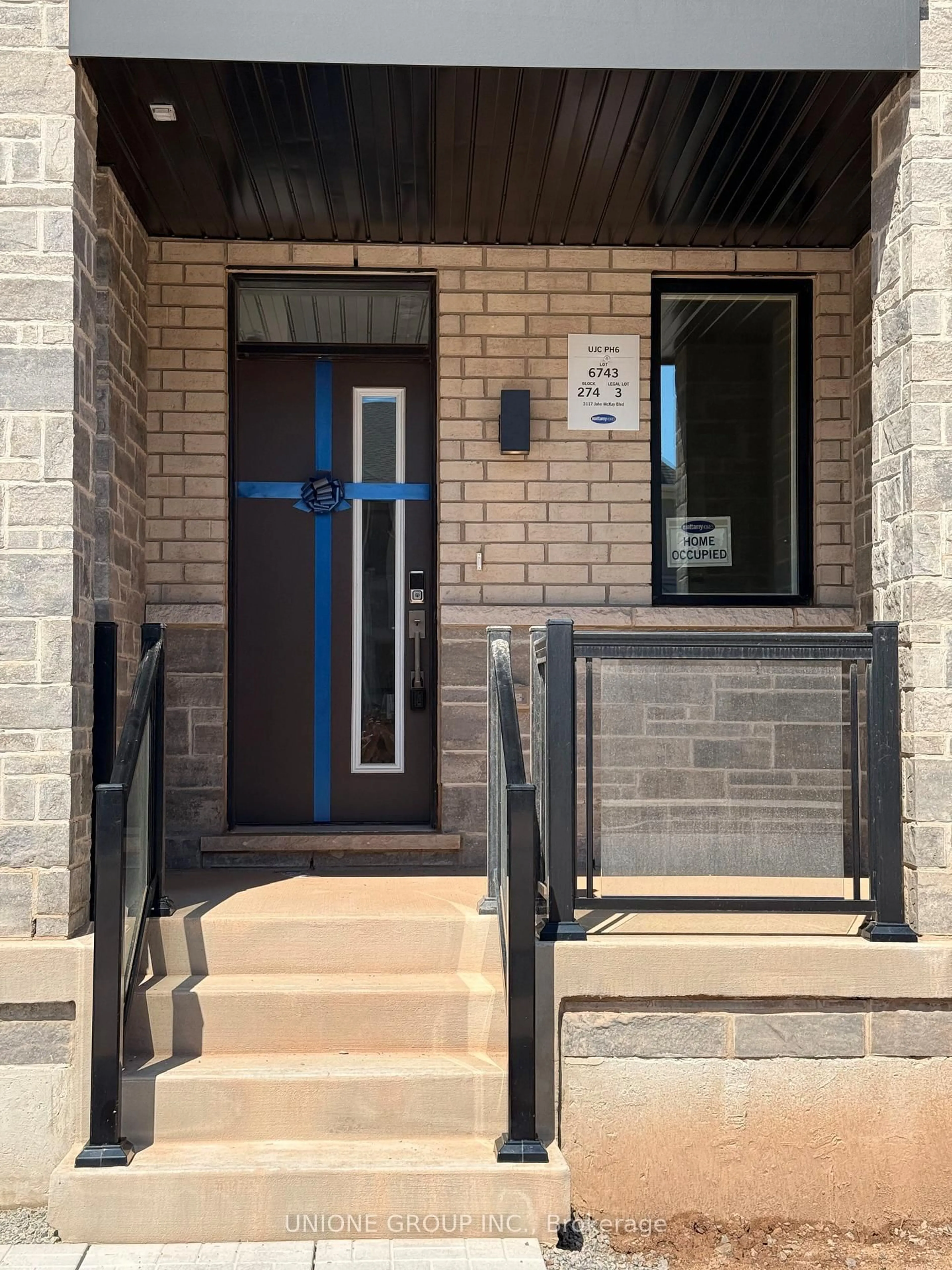 Indoor entryway for 3117 John Mckay Blvd, Oakville Ontario L6H 7G1