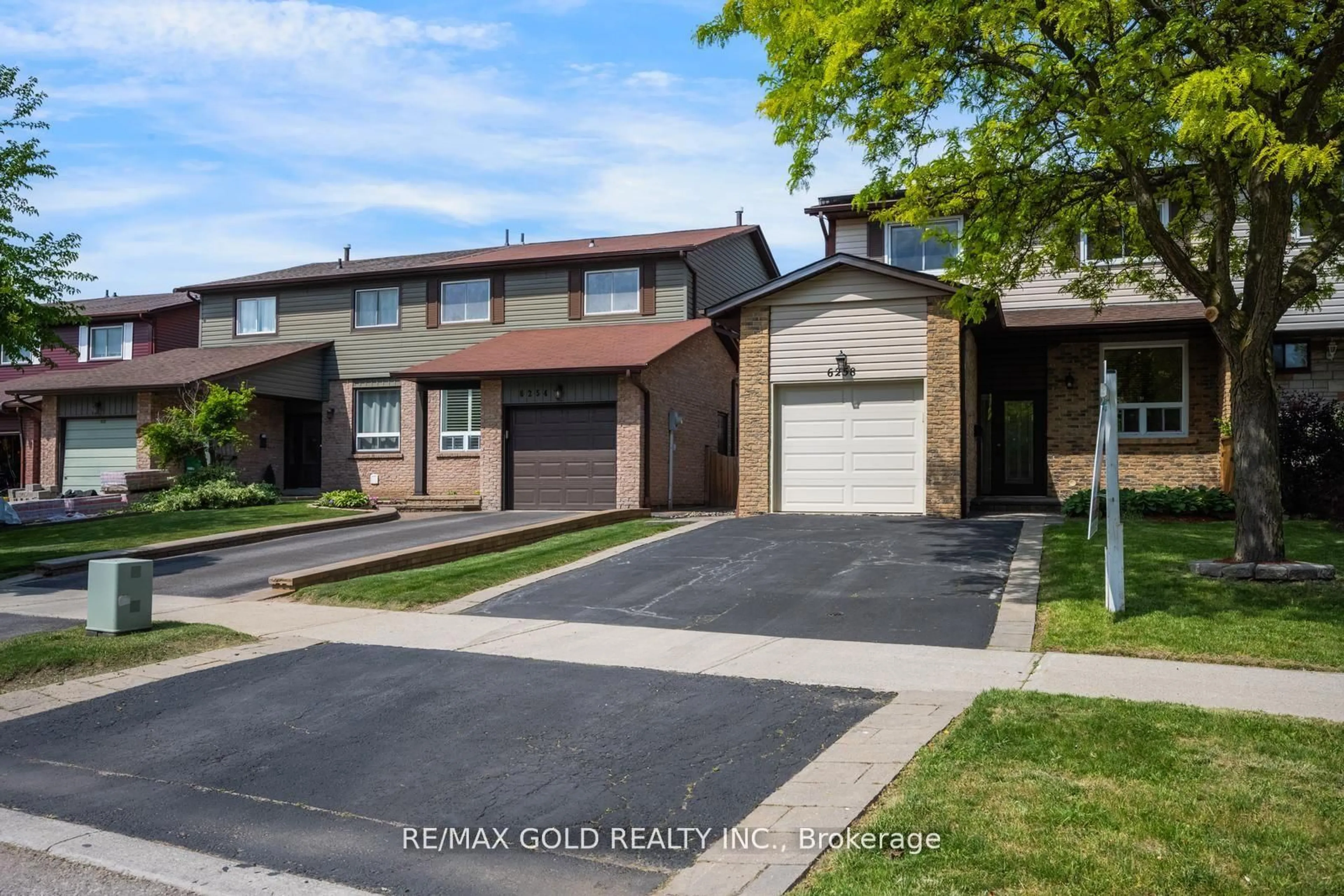 Home with brick exterior material, street for 6258 Atherly Cres, Mississauga Ontario L5N 2J2