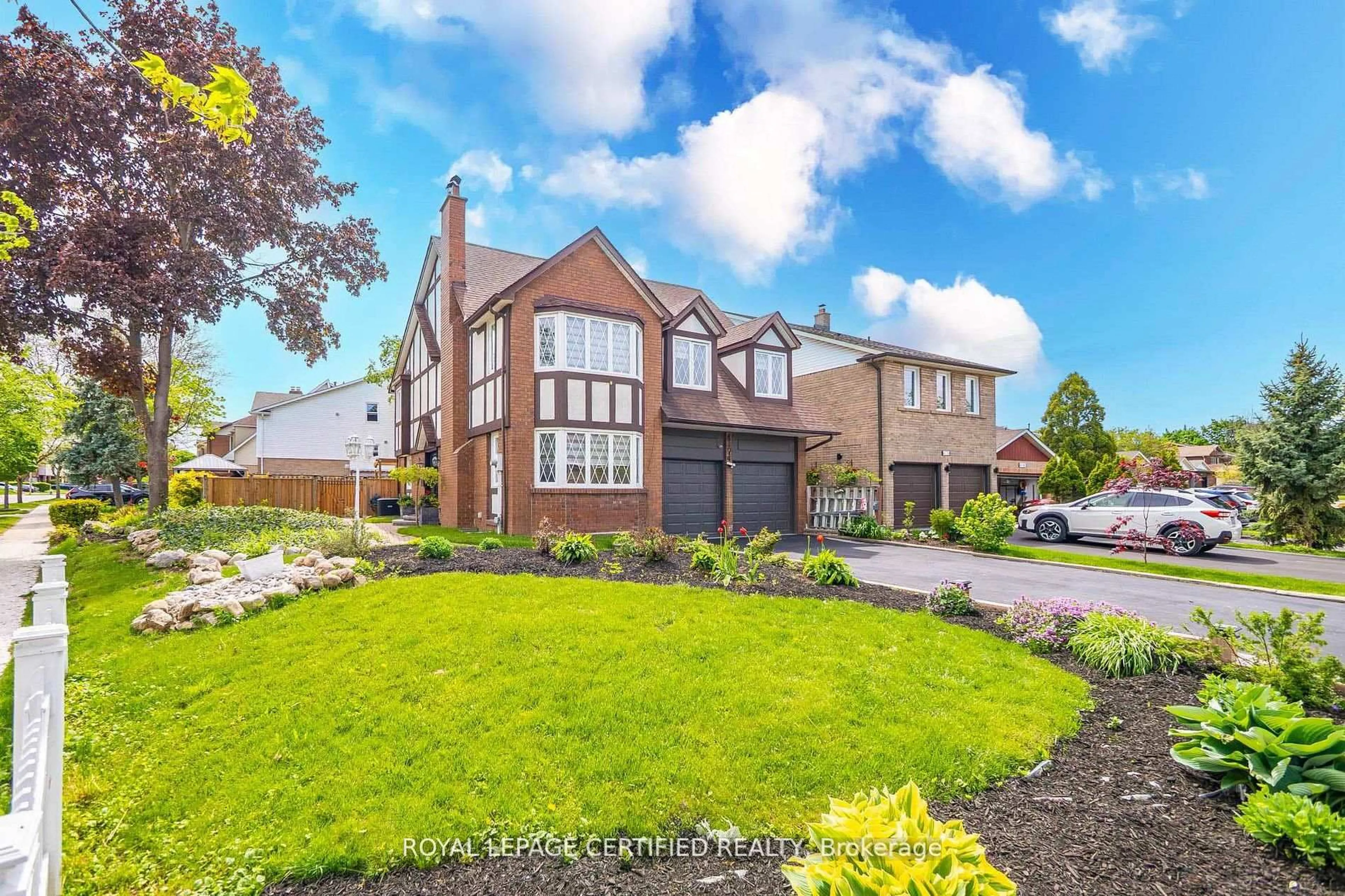 Home with brick exterior material, street for 4174 Trellis Cres, Mississauga Ontario L5L 2M2