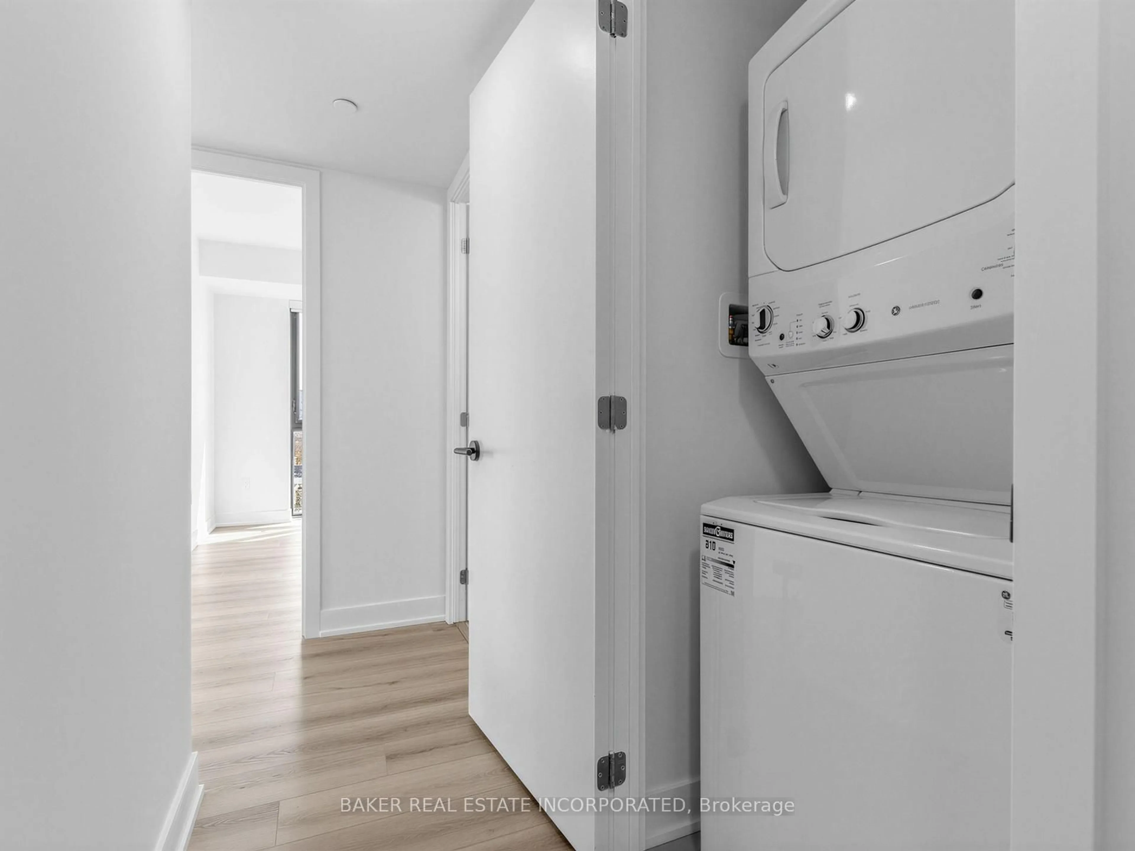 Laundry room for 758 Dovercourt Rd #1102, Toronto Ontario M6H 0G7