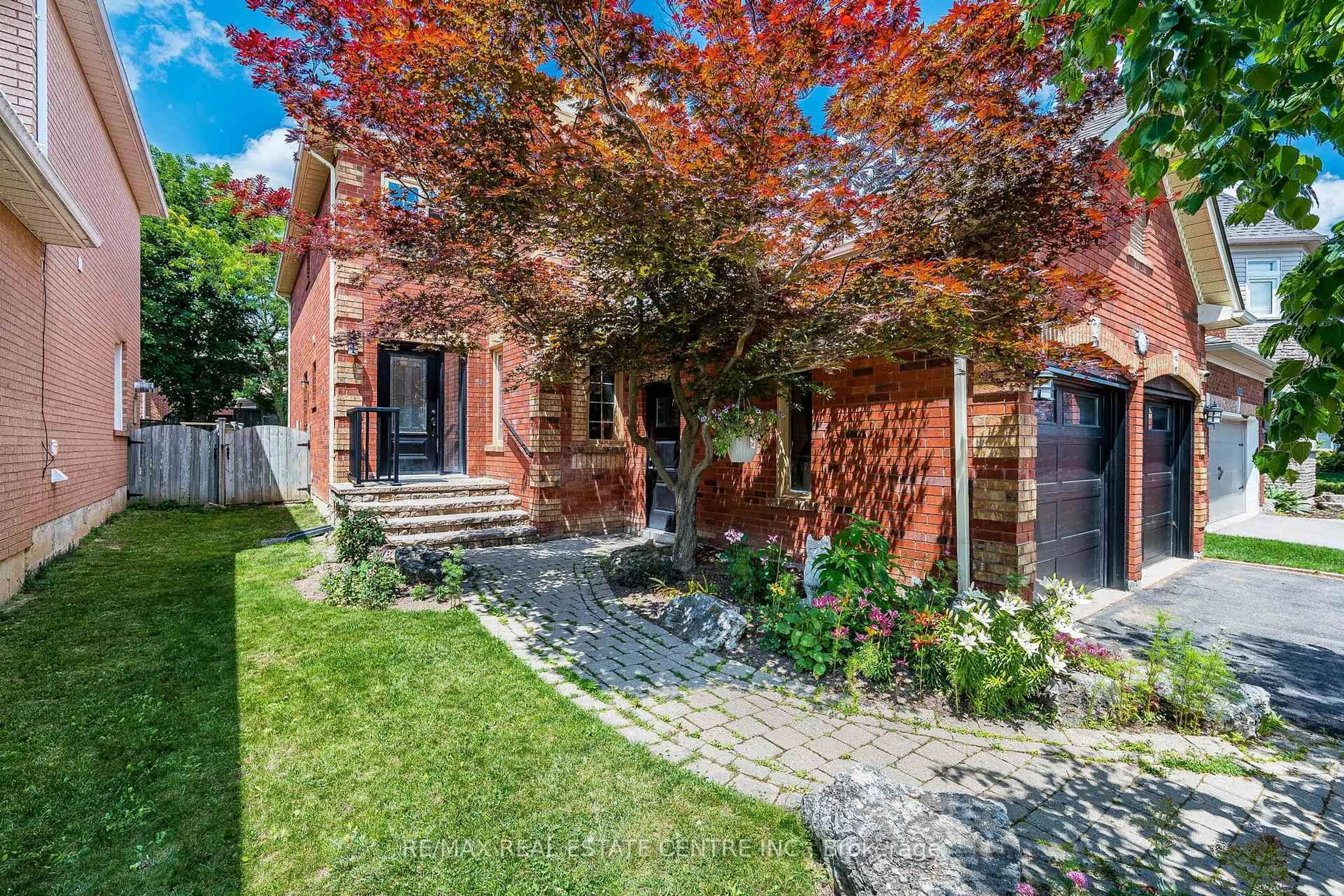 Home with brick exterior material, street for 14231 Argyll Rd, Halton Hills Ontario L7G 5P9