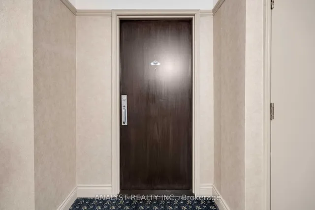 50 Eglinton Ave #909, Mississauga 4
