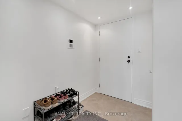 50 Eglinton Ave #909, Mississauga 5