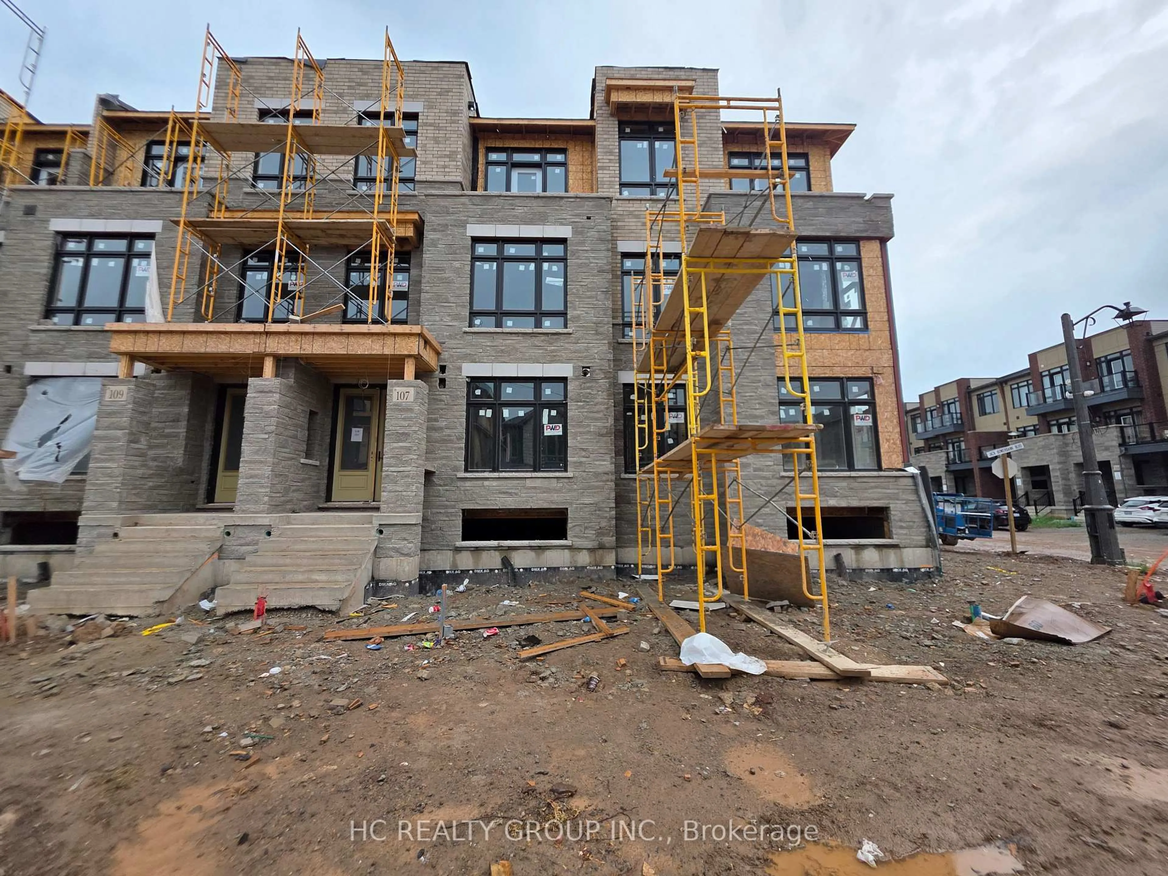 Home with brick exterior material, building for 107 Jack Bowerbank Blvd, Oakville Ontario L6M 4K1