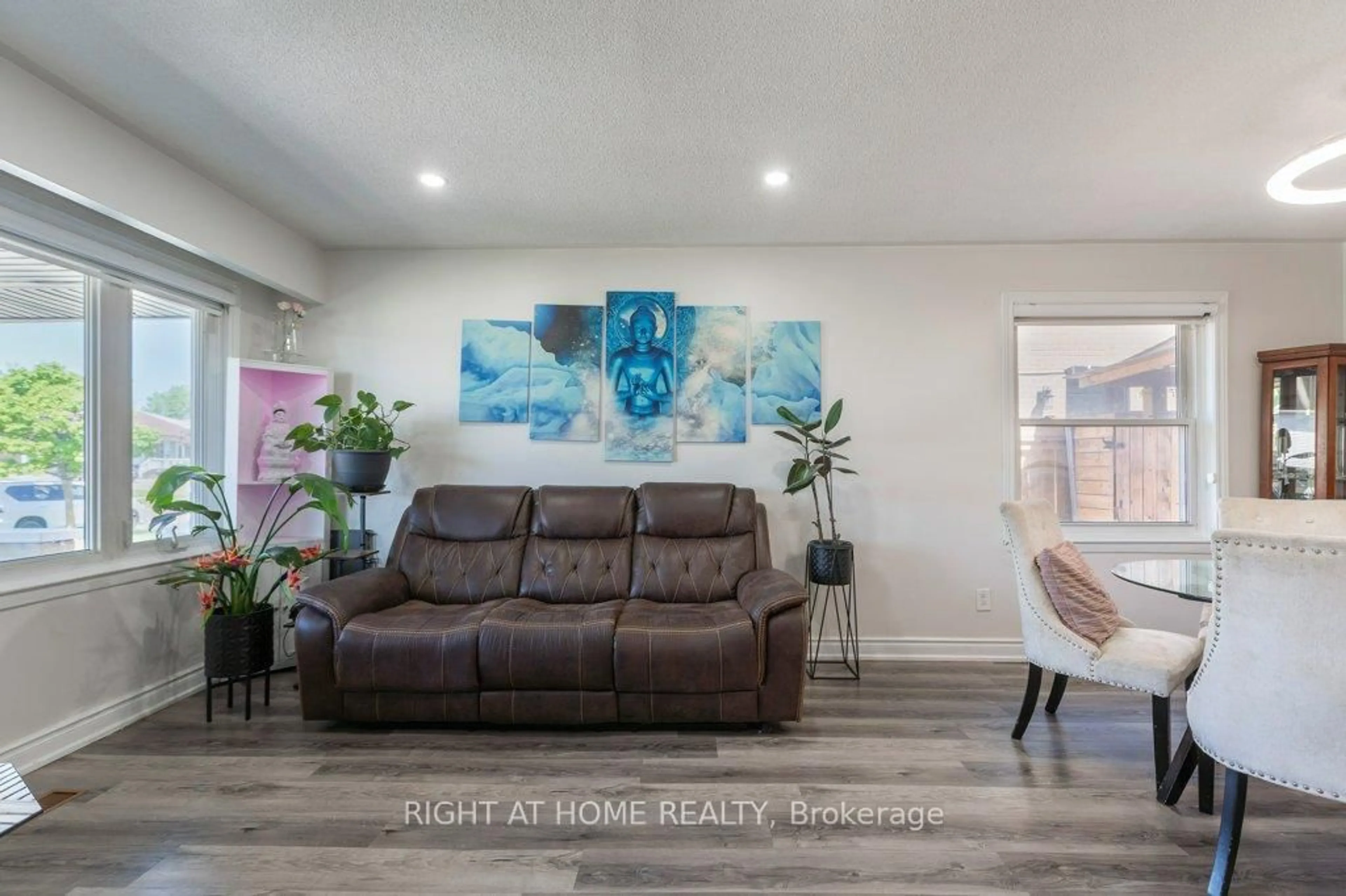 Unknown for 4 Fennimore Cres, Toronto Ontario M3N 1G8