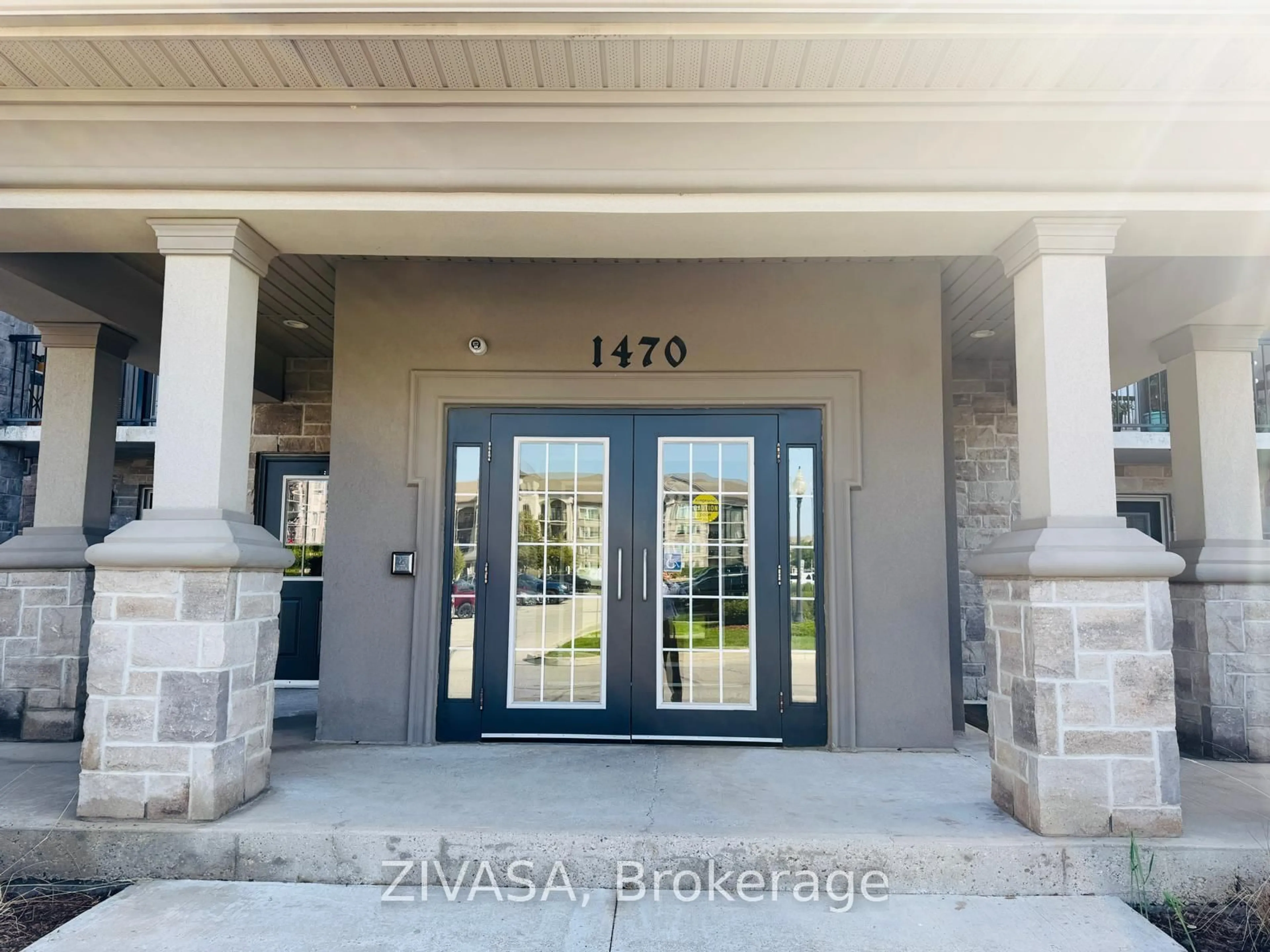 Indoor entryway for 1470 MAIN St #316, Milton Ontario L9T 8W6