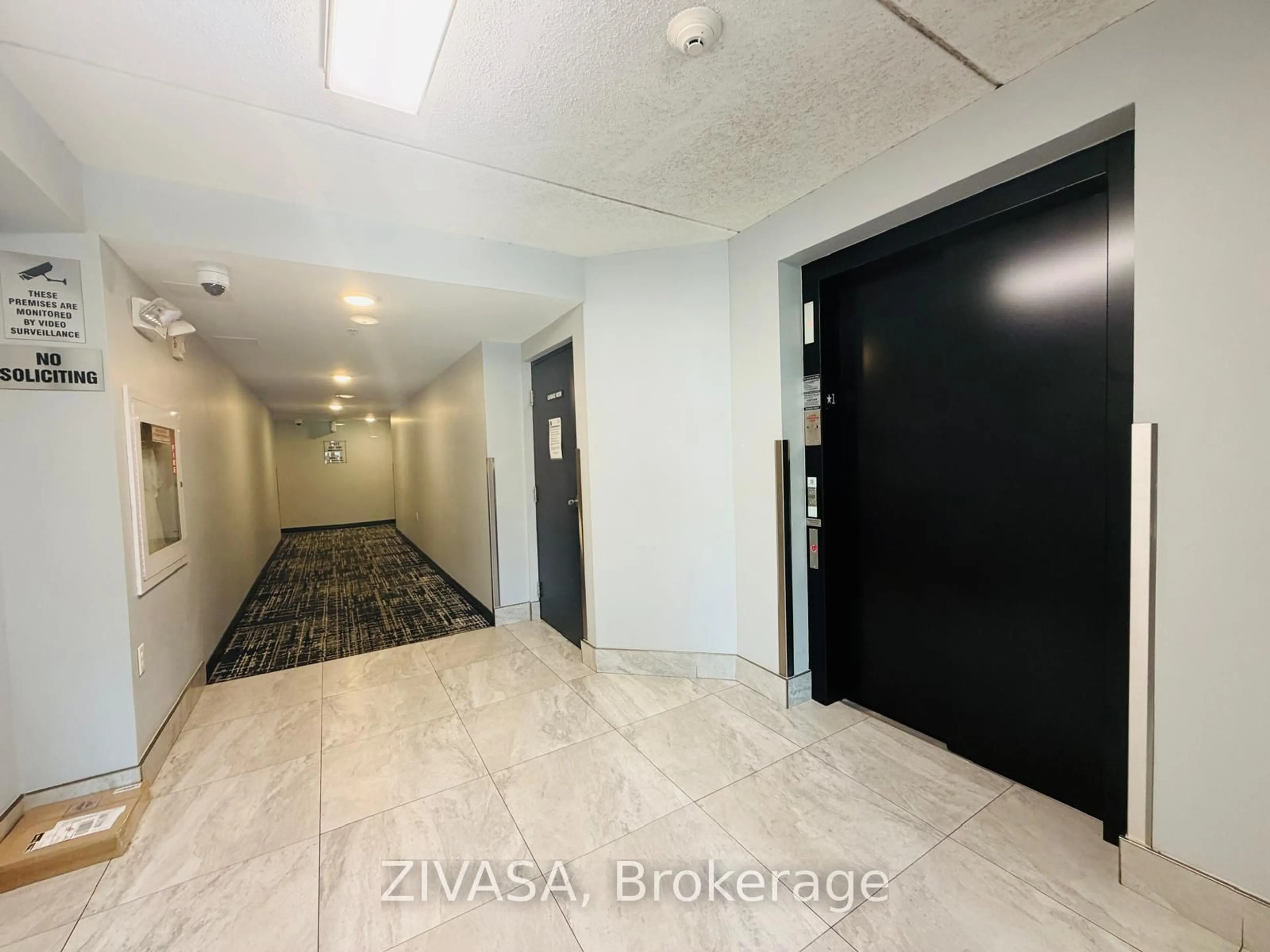 Indoor foyer for 1470 MAIN St #316, Milton Ontario L9T 8W6