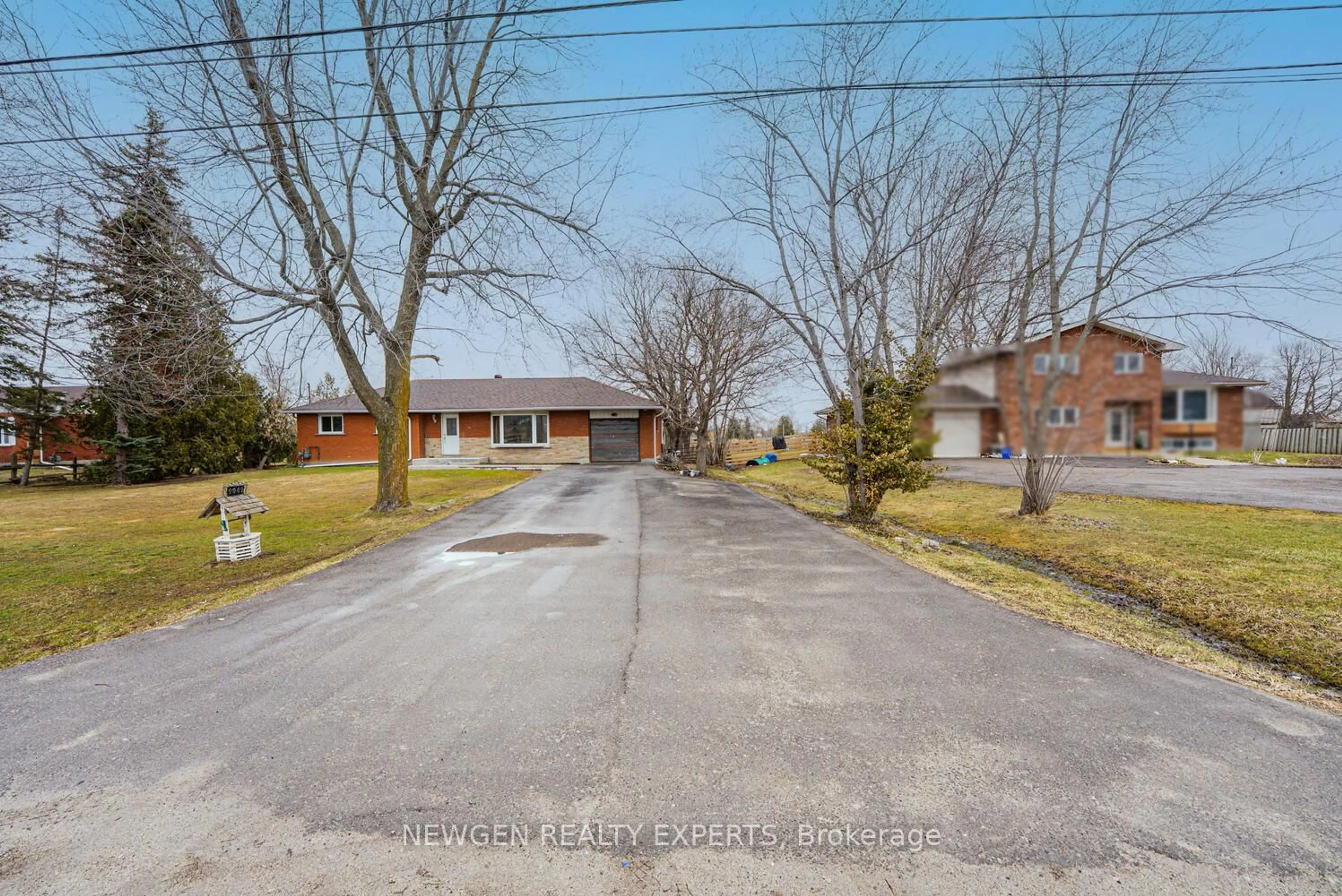 A pic from outside/outdoor area/front of a property/back of a property/a pic from drone, street for 9049 DUBLIN Line, Halton Hills Ontario L9T 2X7