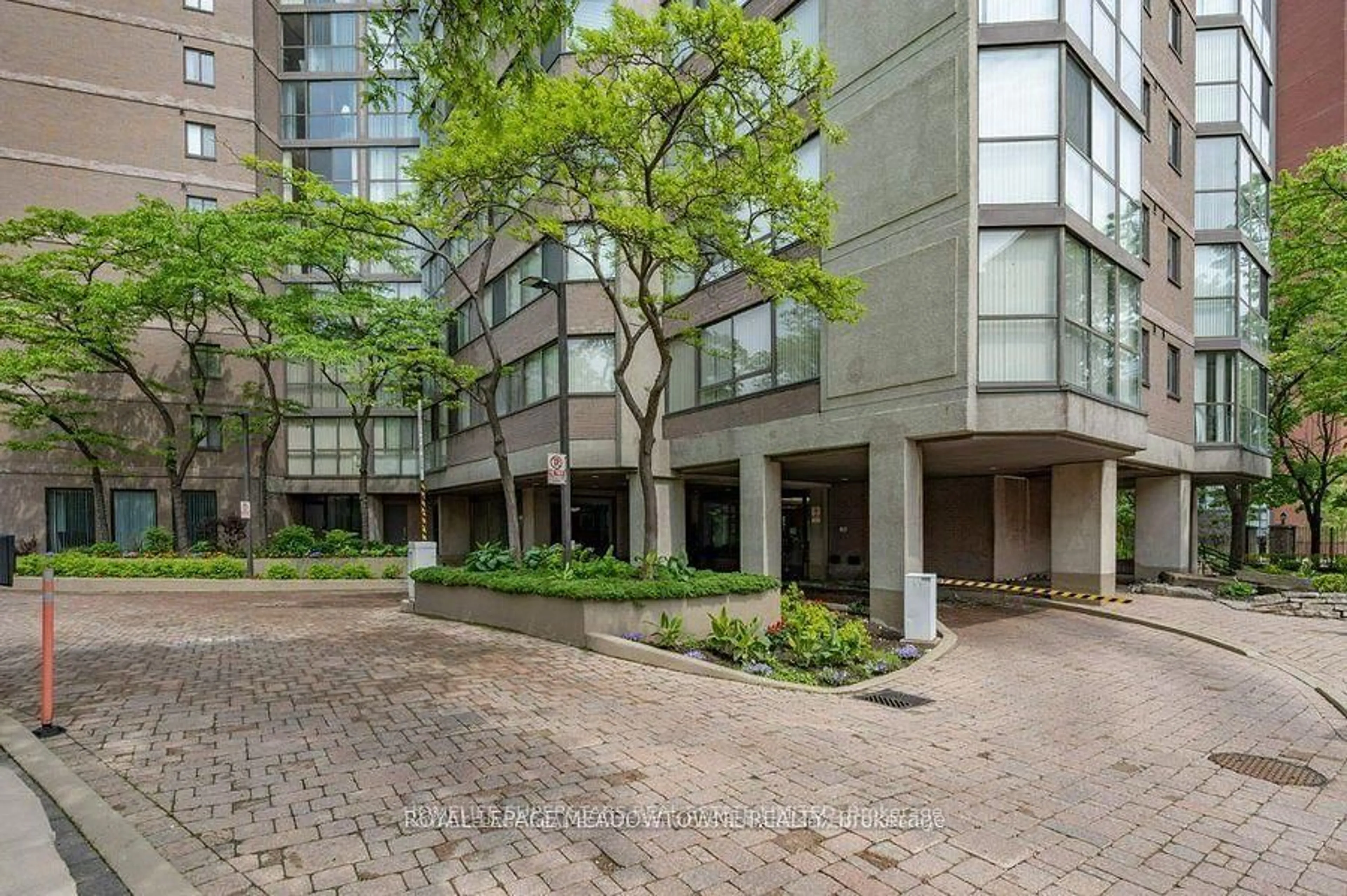 Unknown for 4235 Sherwoodtowne Blvd #605, Mississauga Ontario L4Z 1W3
