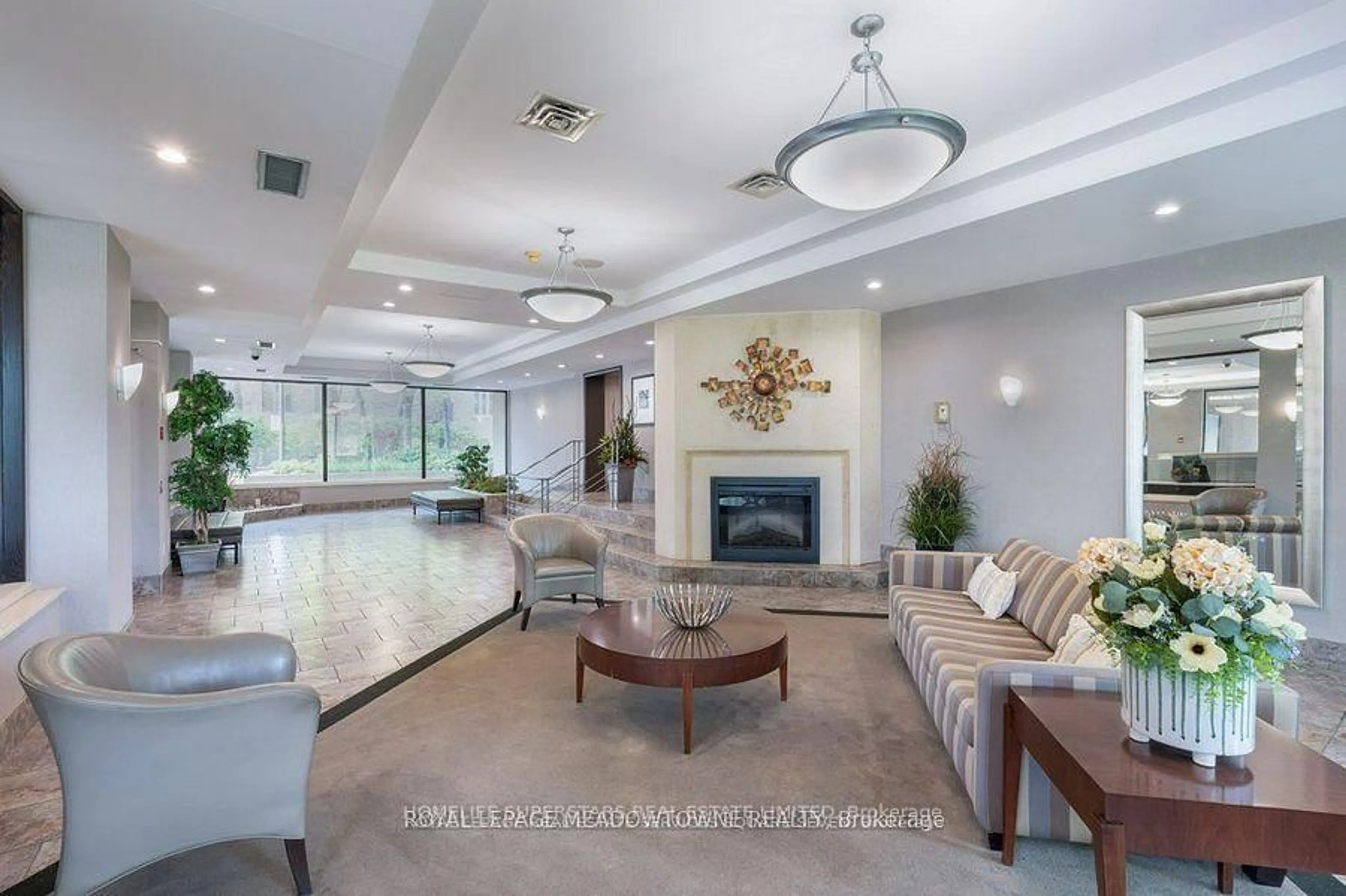 Unknown for 4235 Sherwoodtowne Blvd #605, Mississauga Ontario L4Z 1W3
