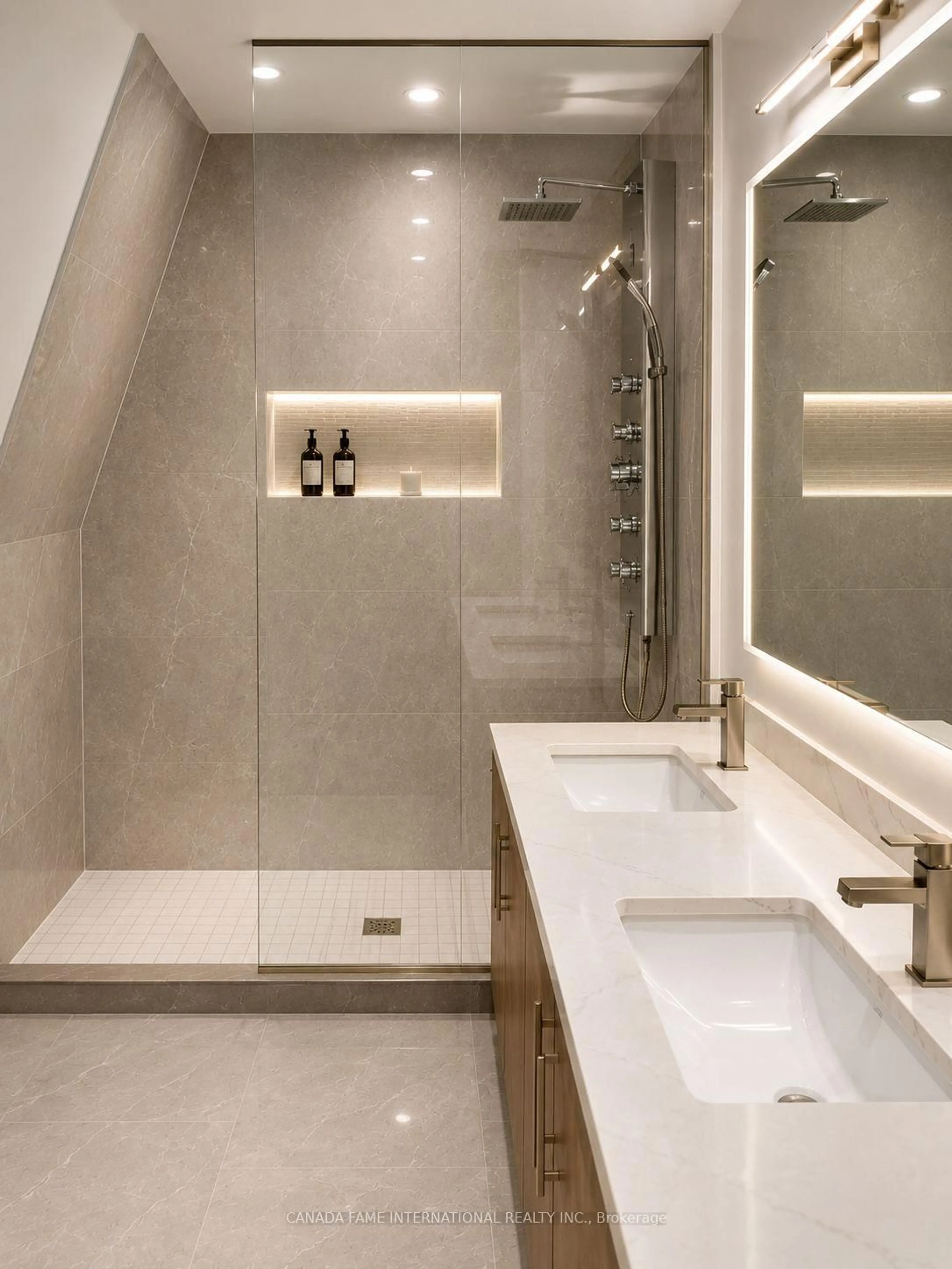 Contemporary bathroom, ceramic/tile floor for 283 Harvie Ave, Toronto Ontario M6E 4L1