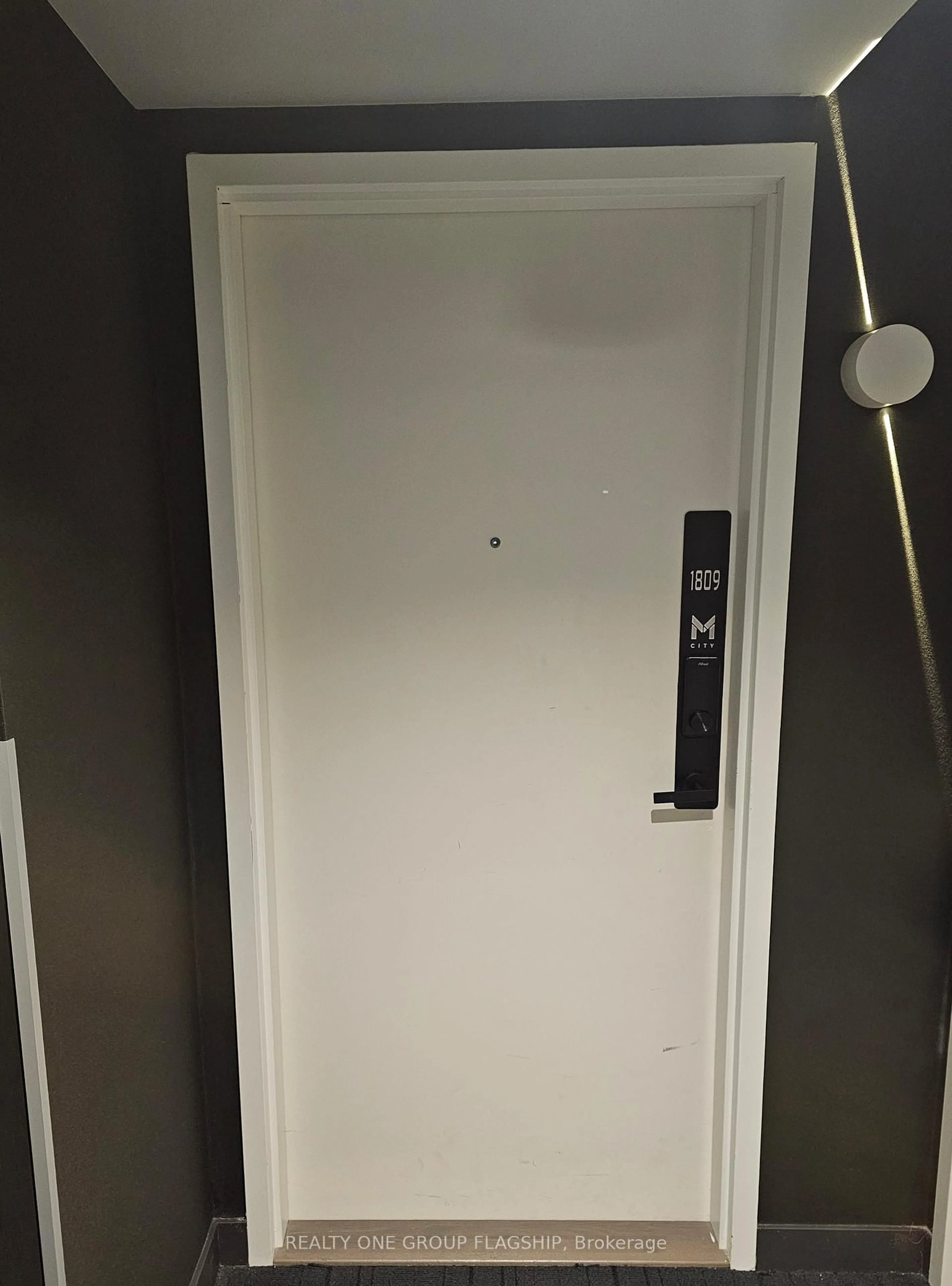 Unknown for 3883 Quartz Rd #1809, Mississauga Ontario L5B 0M4