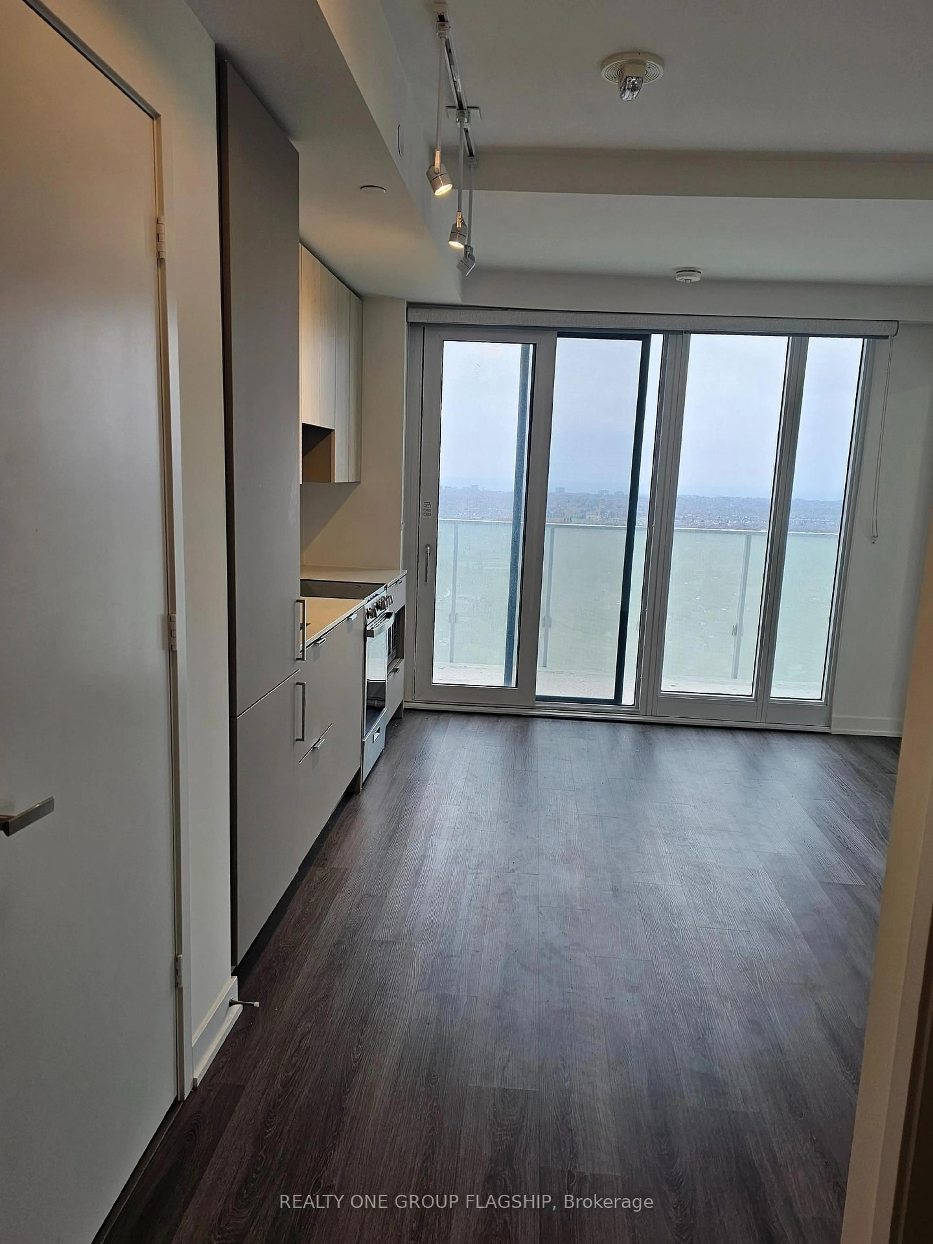 A pic of a room for 3883 Quartz Rd #1809, Mississauga Ontario L5B 0M4