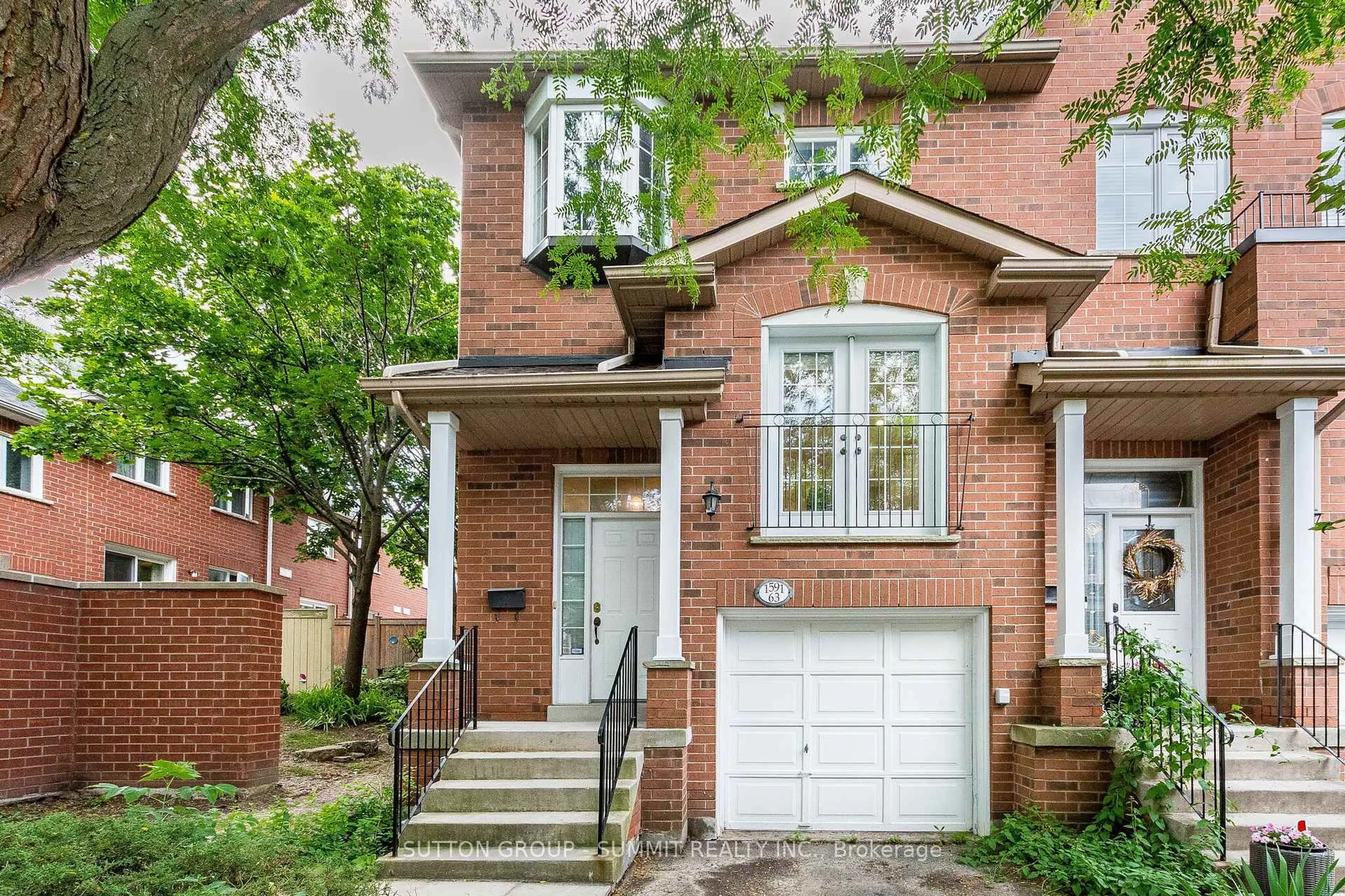 Home with brick exterior material, street for 1591 South Parade Crt #63, Mississauga Ontario L5M 6G1