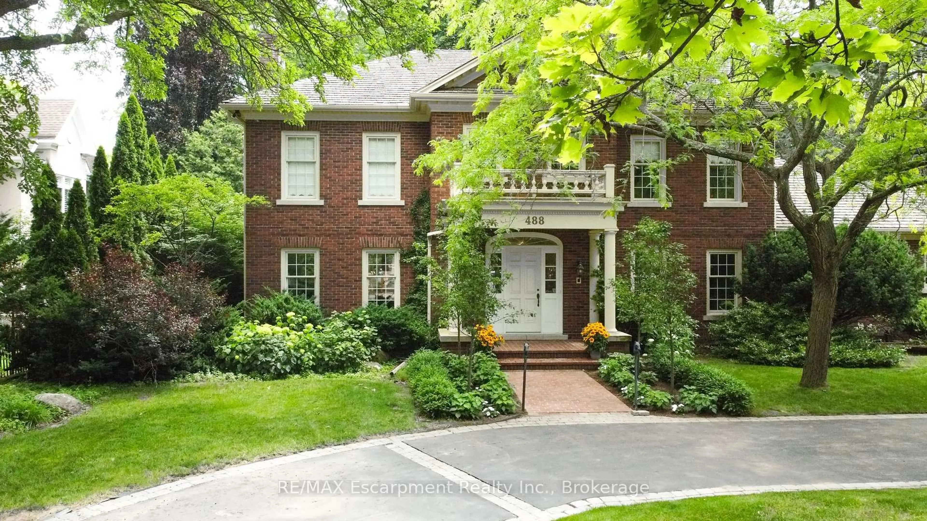Home with brick exterior material, street for 488 Macdonald Rd, Oakville Ontario L6J 2B9