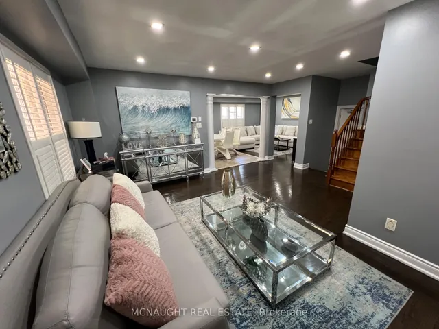 117 Crown Victoria Dr, Brampton 5