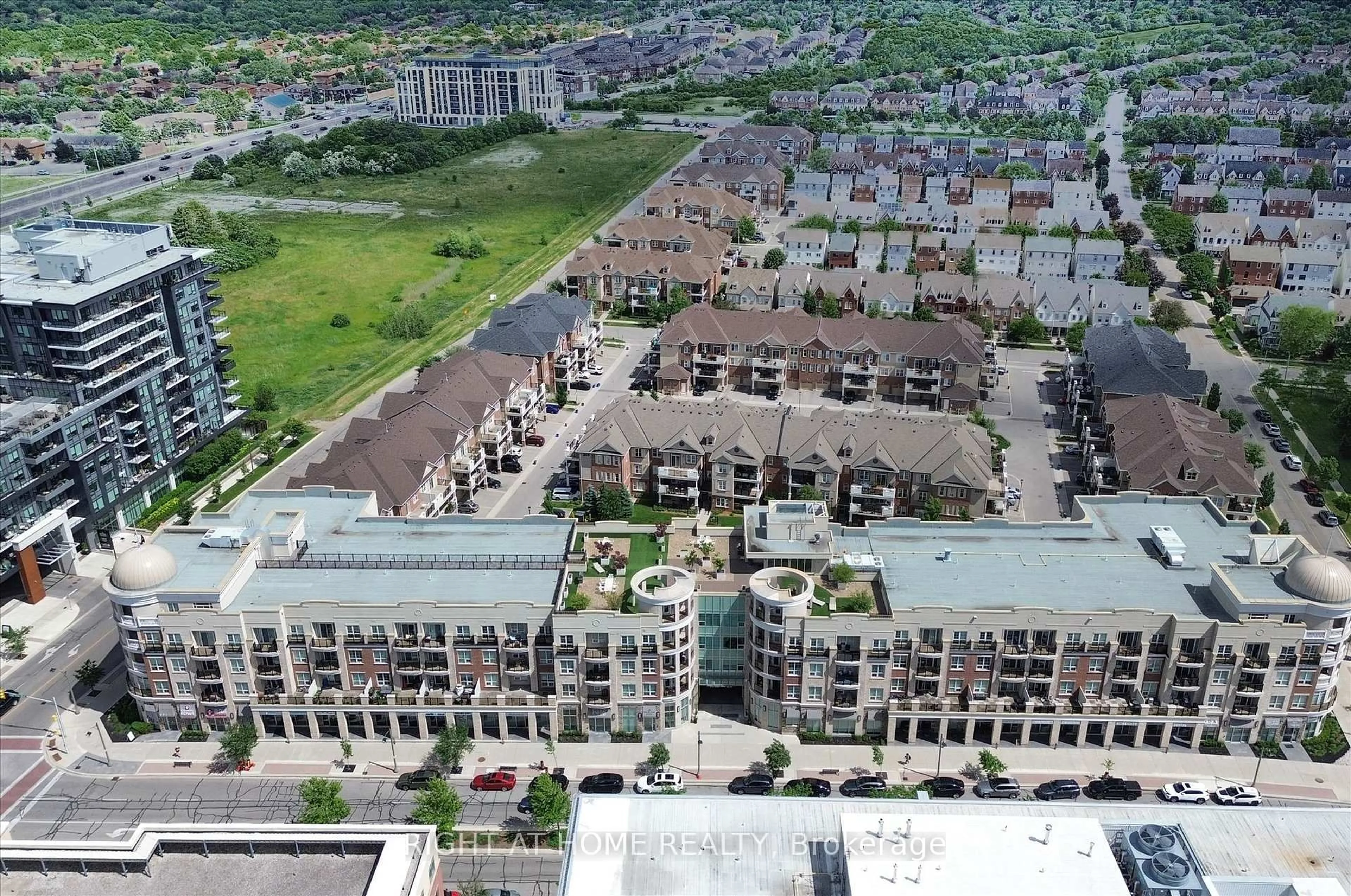 A pic from outside/outdoor area/front of a property/back of a property/a pic from drone, city buildings view from balcony for 216 Oak Park Blvd #409, Oakville Ontario L6H 7S8