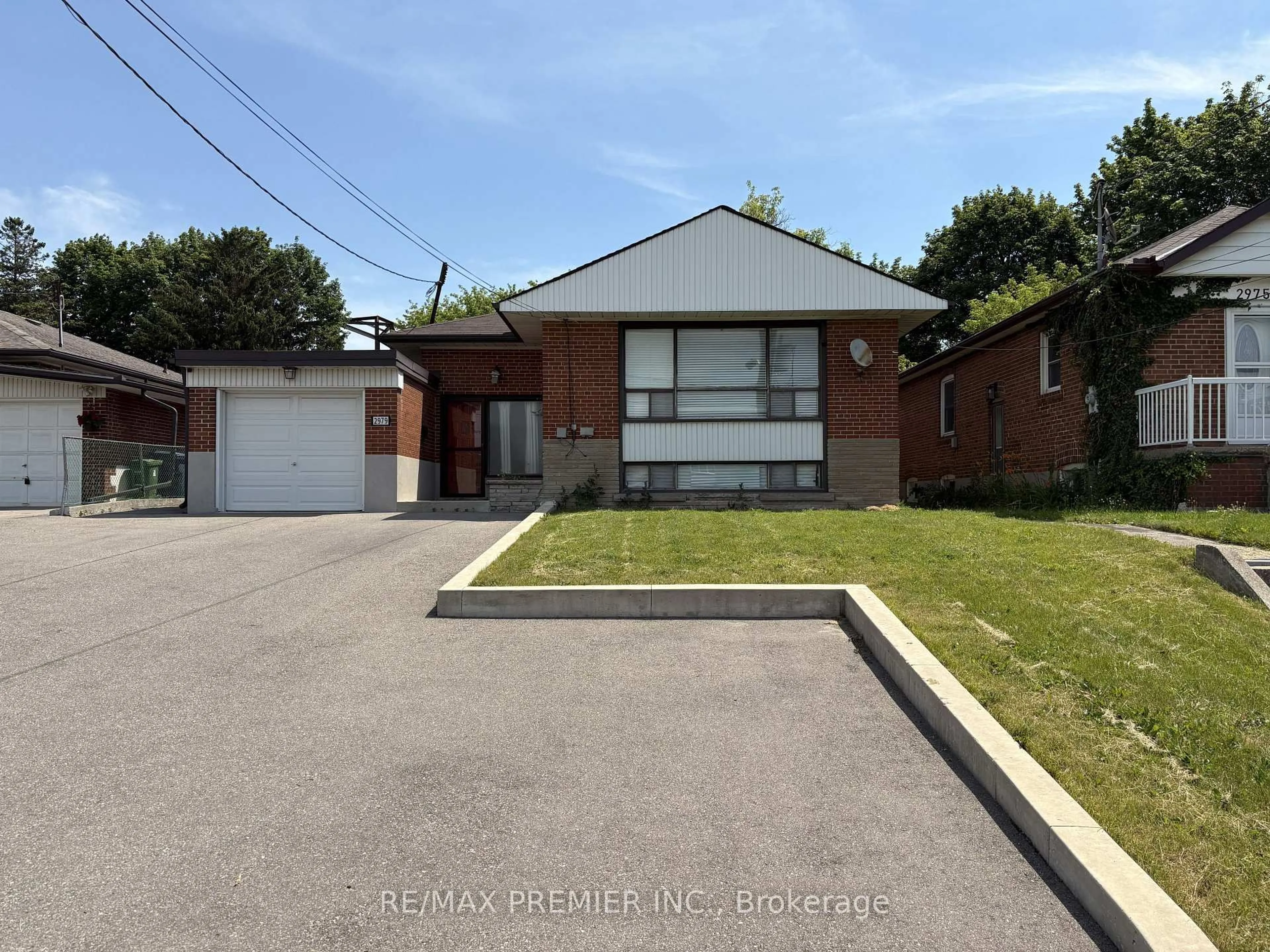 Home with brick exterior material, street for 2979 Weston Rd, Toronto Ontario M9M 2T1