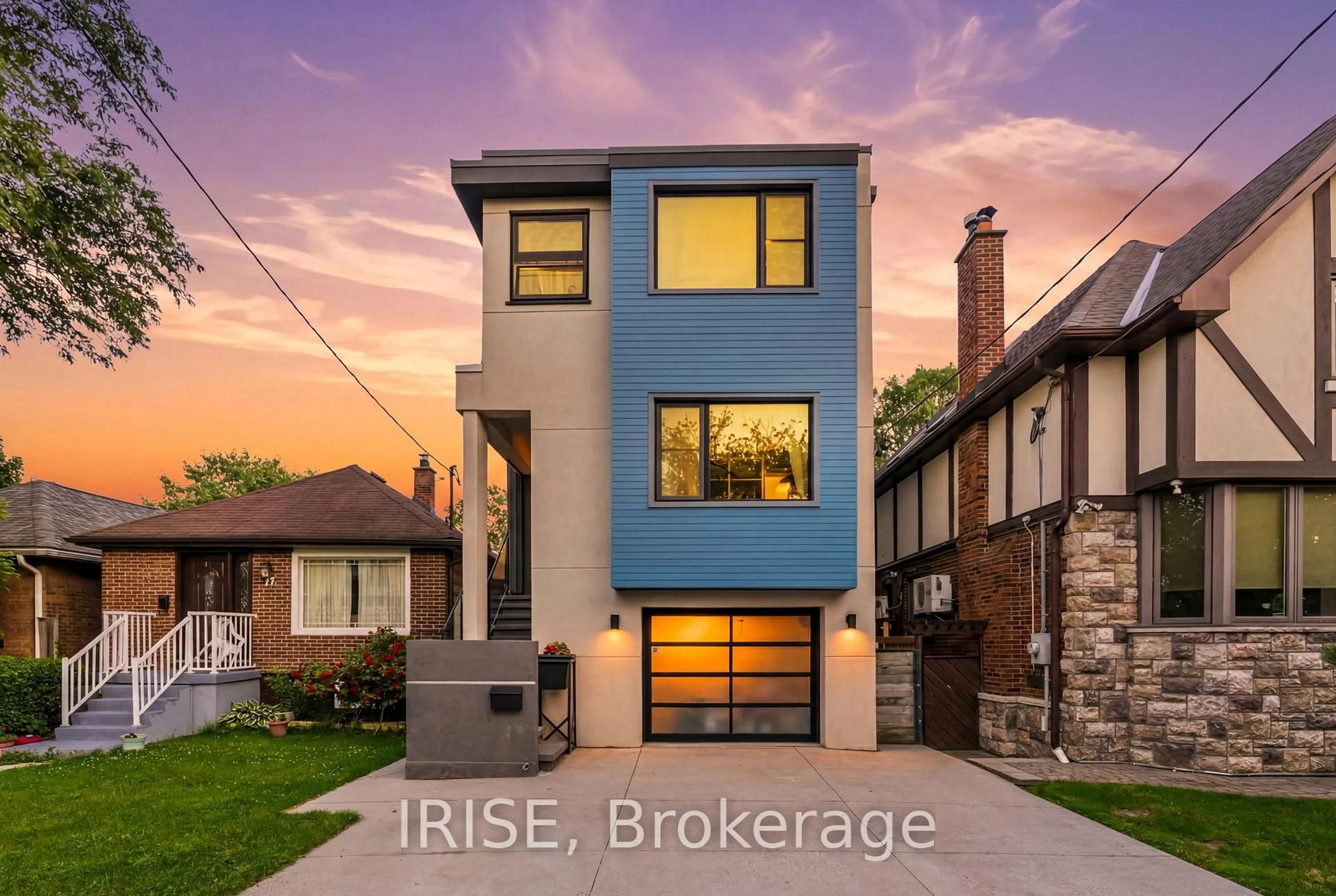 Home with brick exterior material, street for 29 Ash Cres, Toronto Ontario M8W 1E4