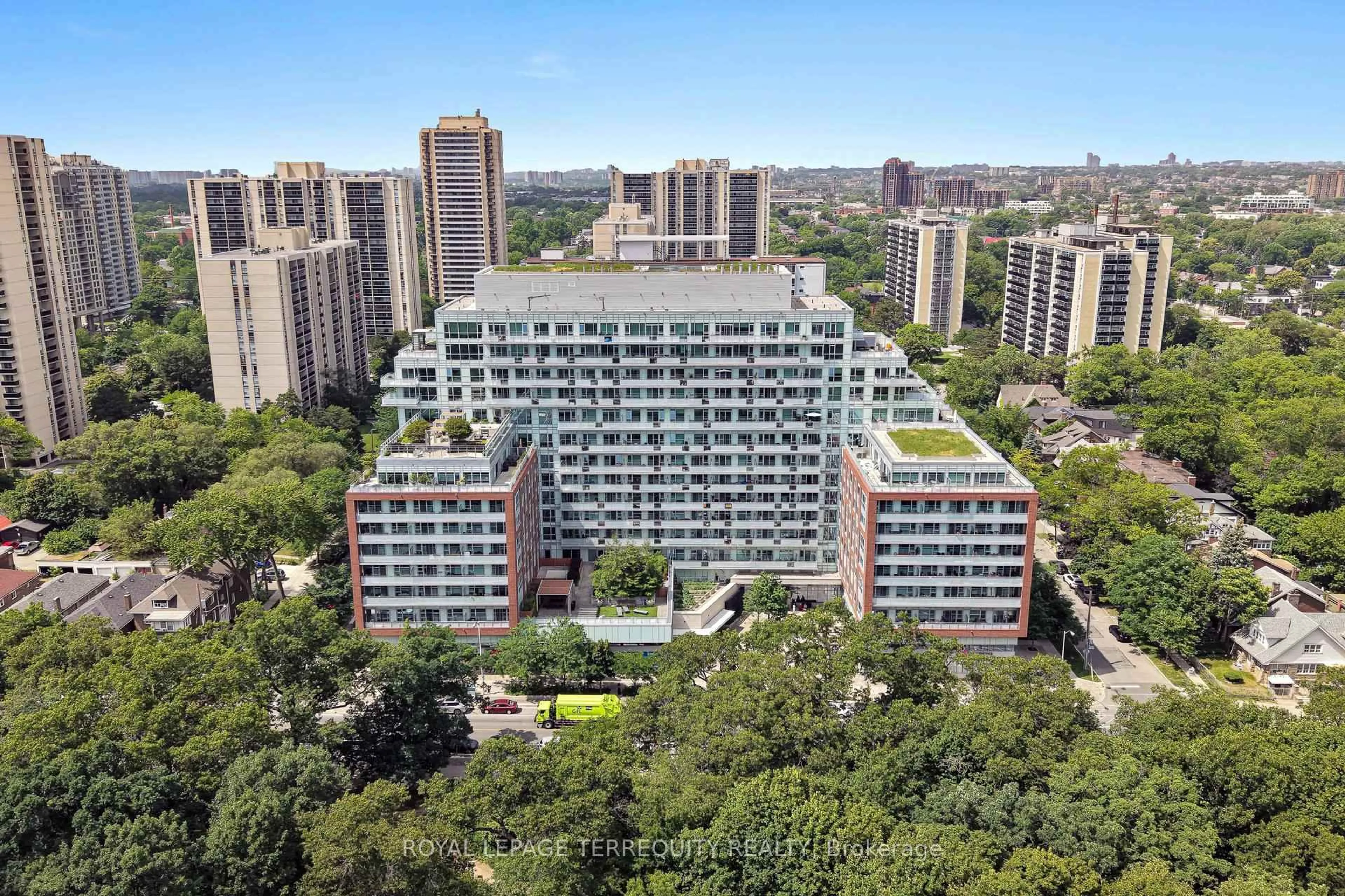 A pic from outside/outdoor area/front of a property/back of a property/a pic from drone, city buildings view from balcony for 1830 Bloor St #LPH 02, Toronto Ontario M6P 0A2