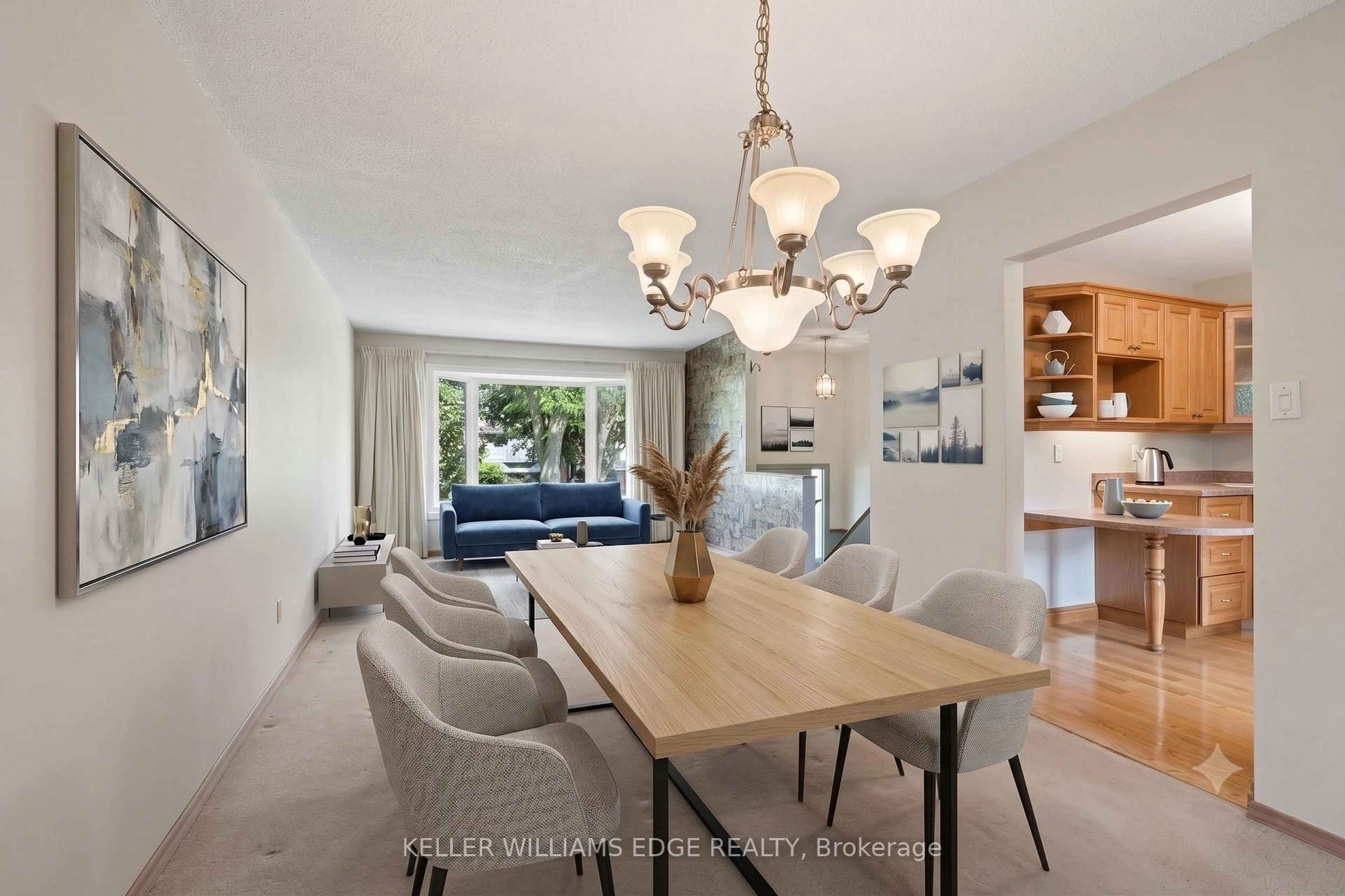 Dining room, unknown for 2410 Cavendish Dr, Burlington Ontario L7P 3B9