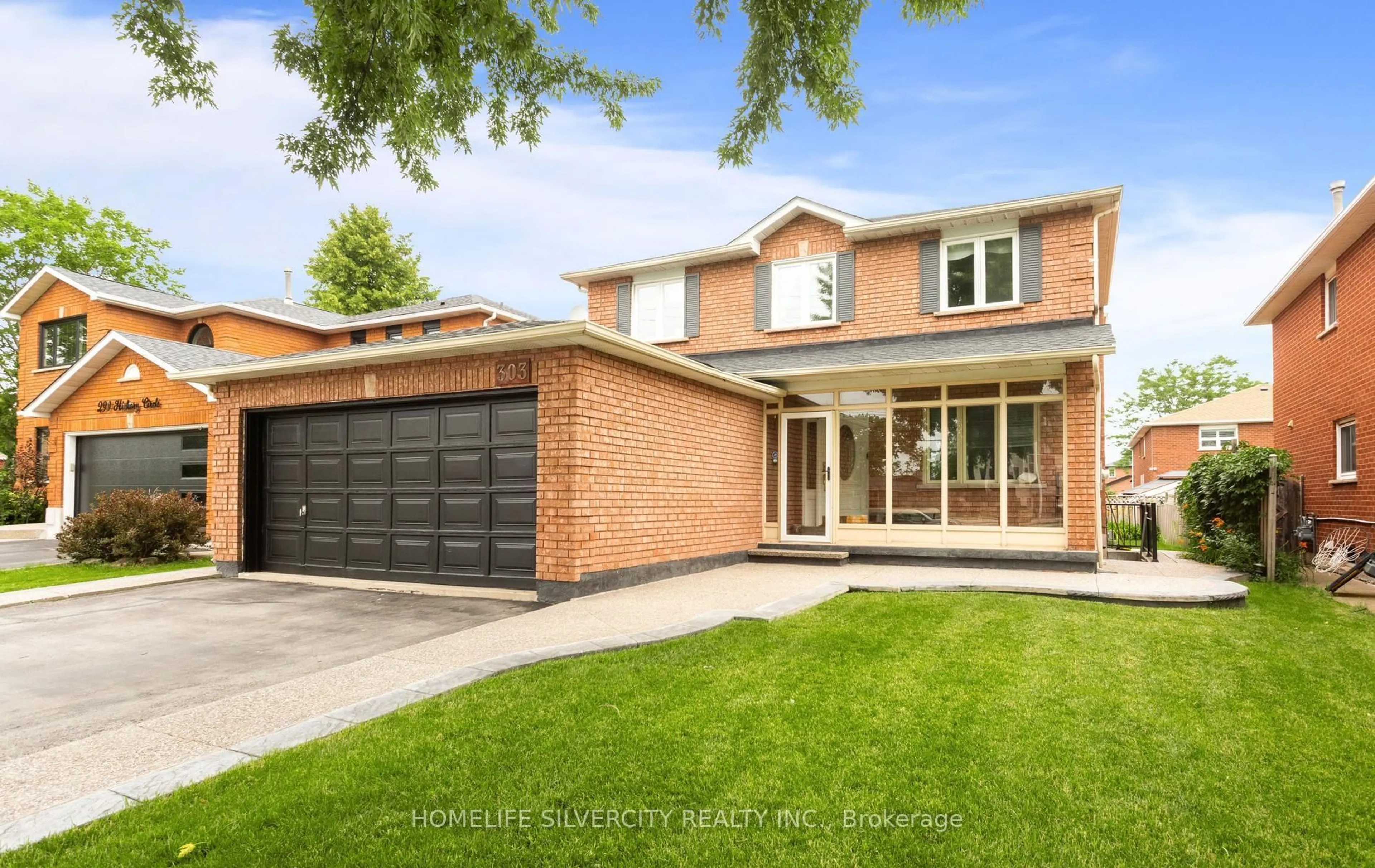 Home with brick exterior material, street for 303 Hickory Circ, Oakville Ontario L6H 4V3
