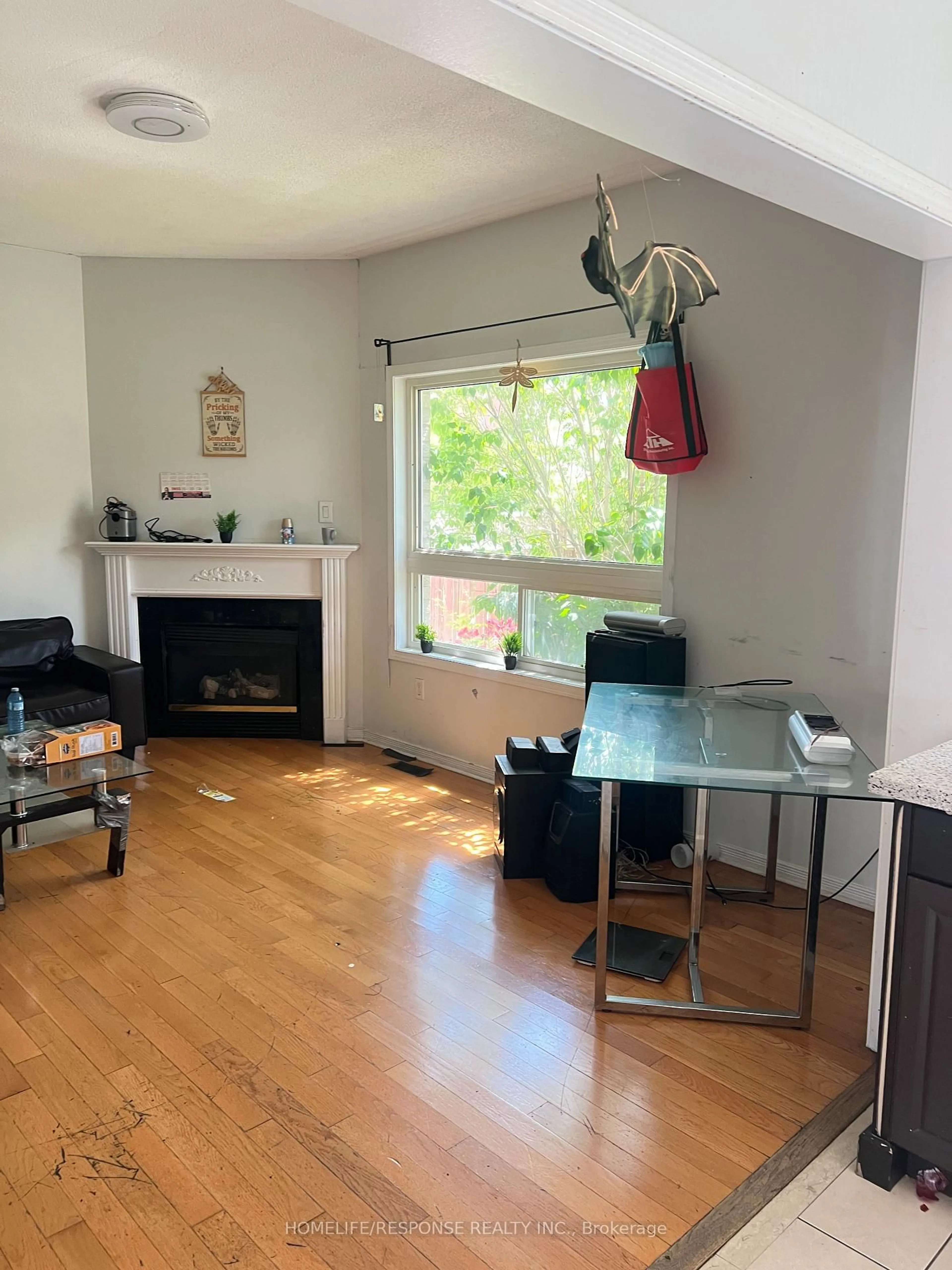 A pic of a room for 10 MILKWEED Cres, Brampton Ontario L7A 1T8