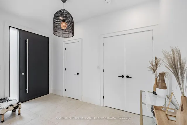 6 Twenty Fifth St, Toronto 2