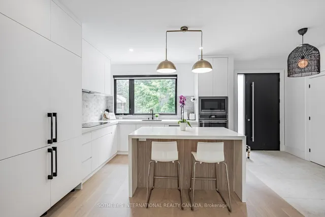 6 Twenty Fifth St, Toronto 5