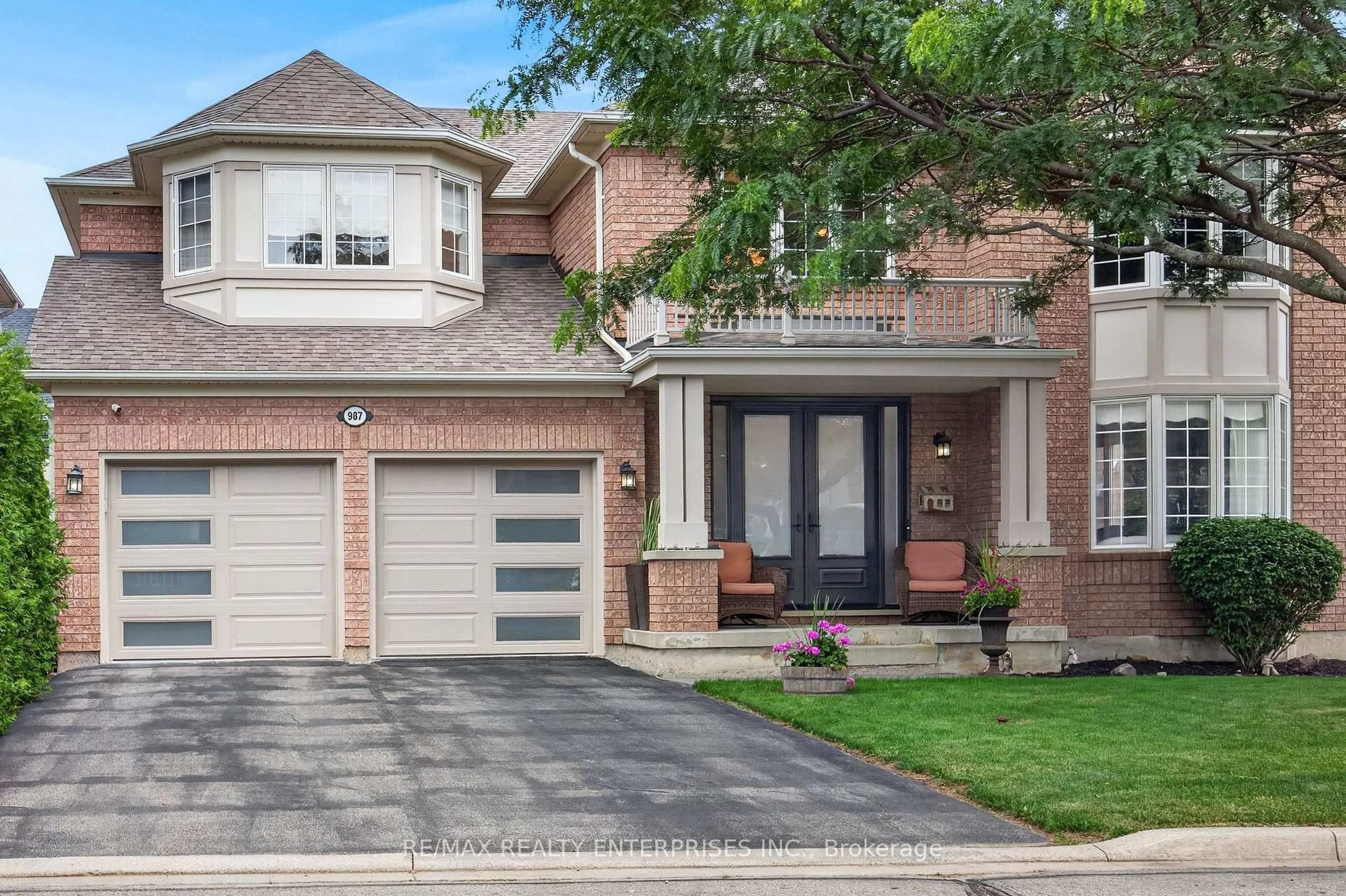 Home with brick exterior material, street for 987 Stearn Pl, Milton Ontario L9T 6N3