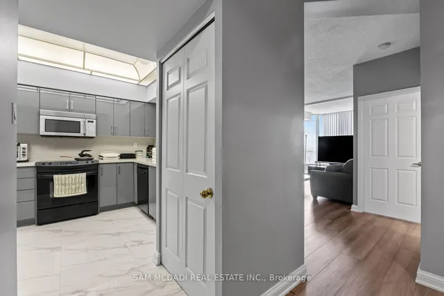 24 Hanover Rd #2205, Brampton 5