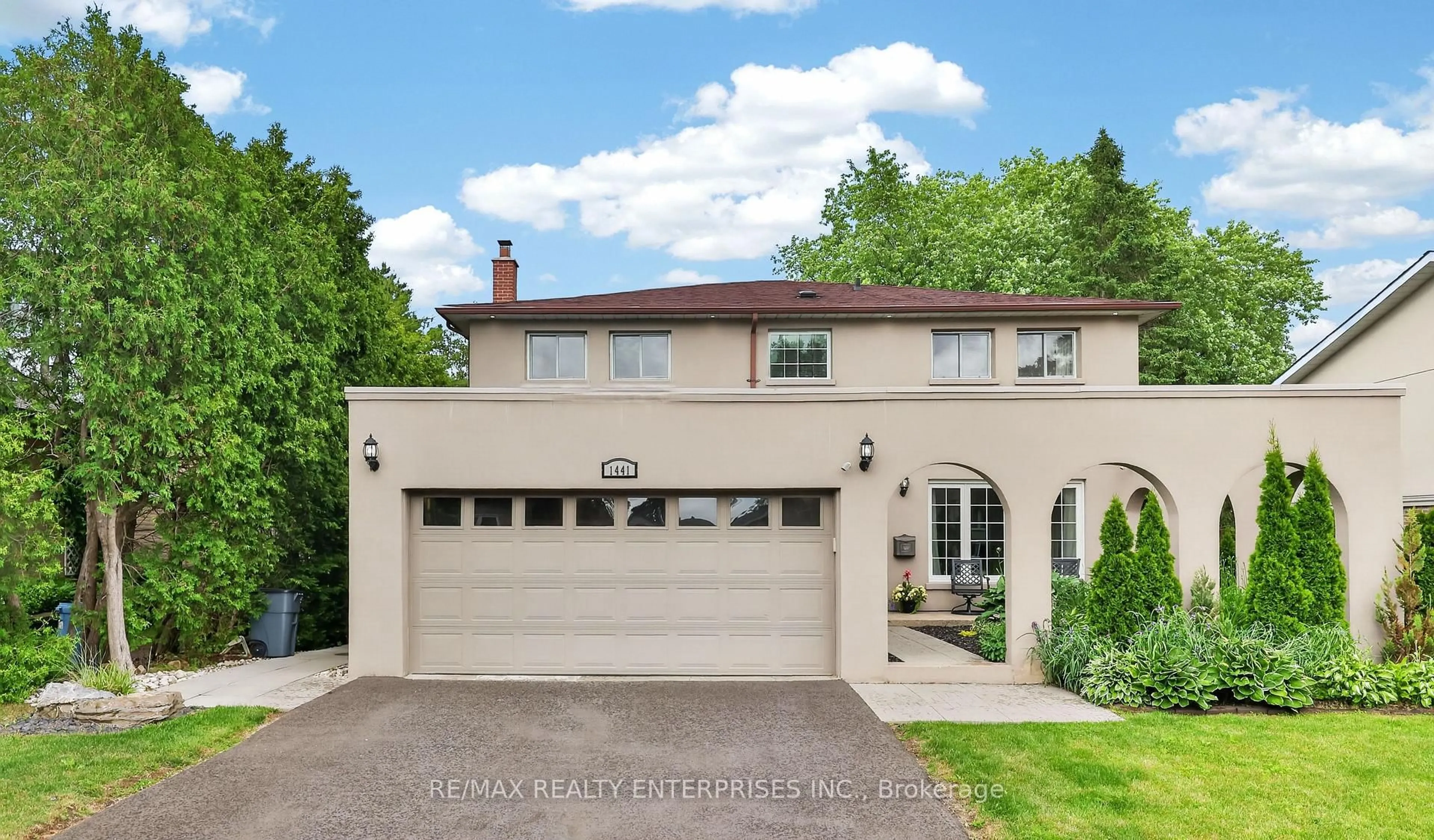 Home with brick exterior material, street for 1441 Petrie Way, Mississauga Ontario L5J 3Z7