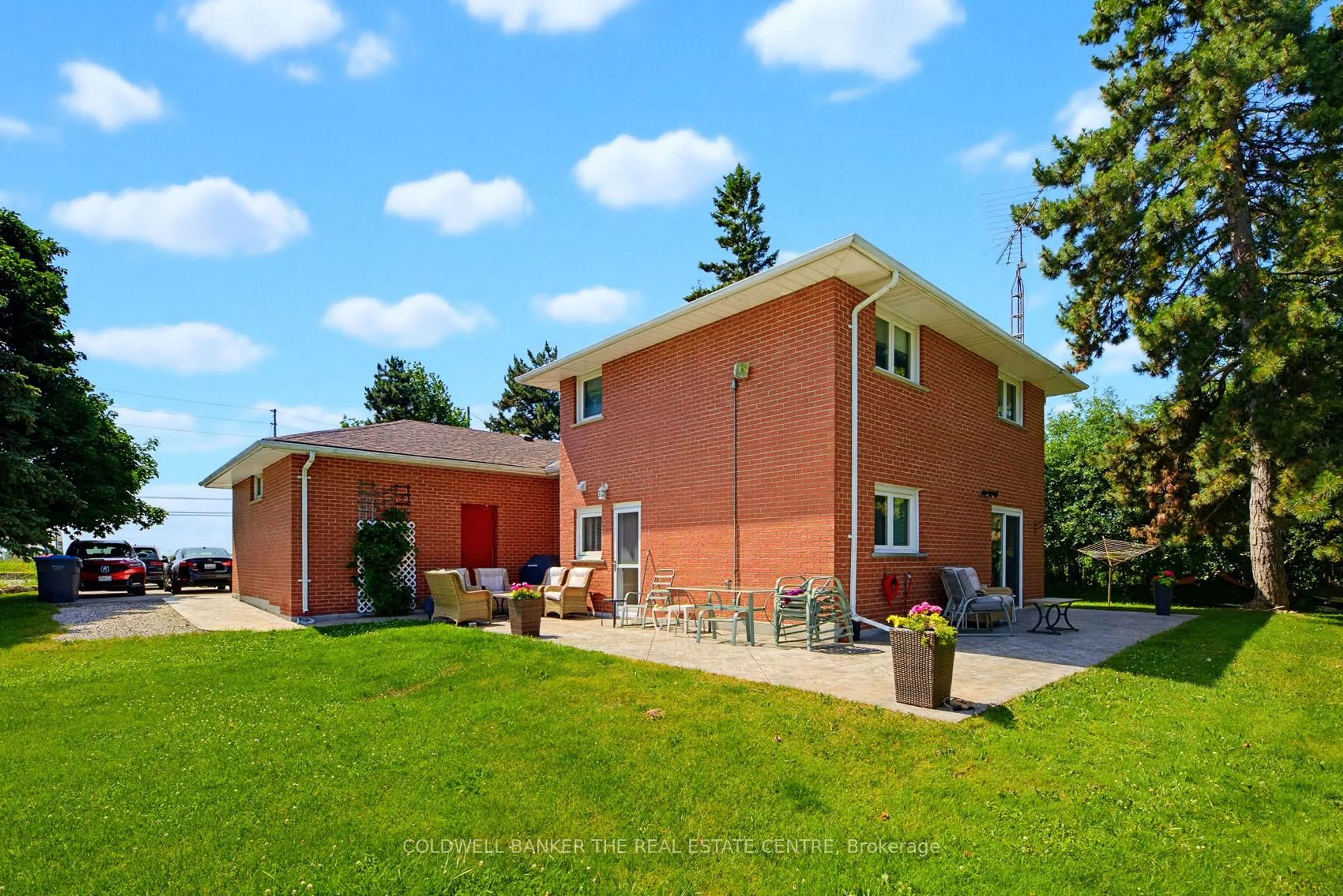 Home with brick exterior material, unknown for 5232 Mayfield Rd, Caledon Ontario L7C 0Z5