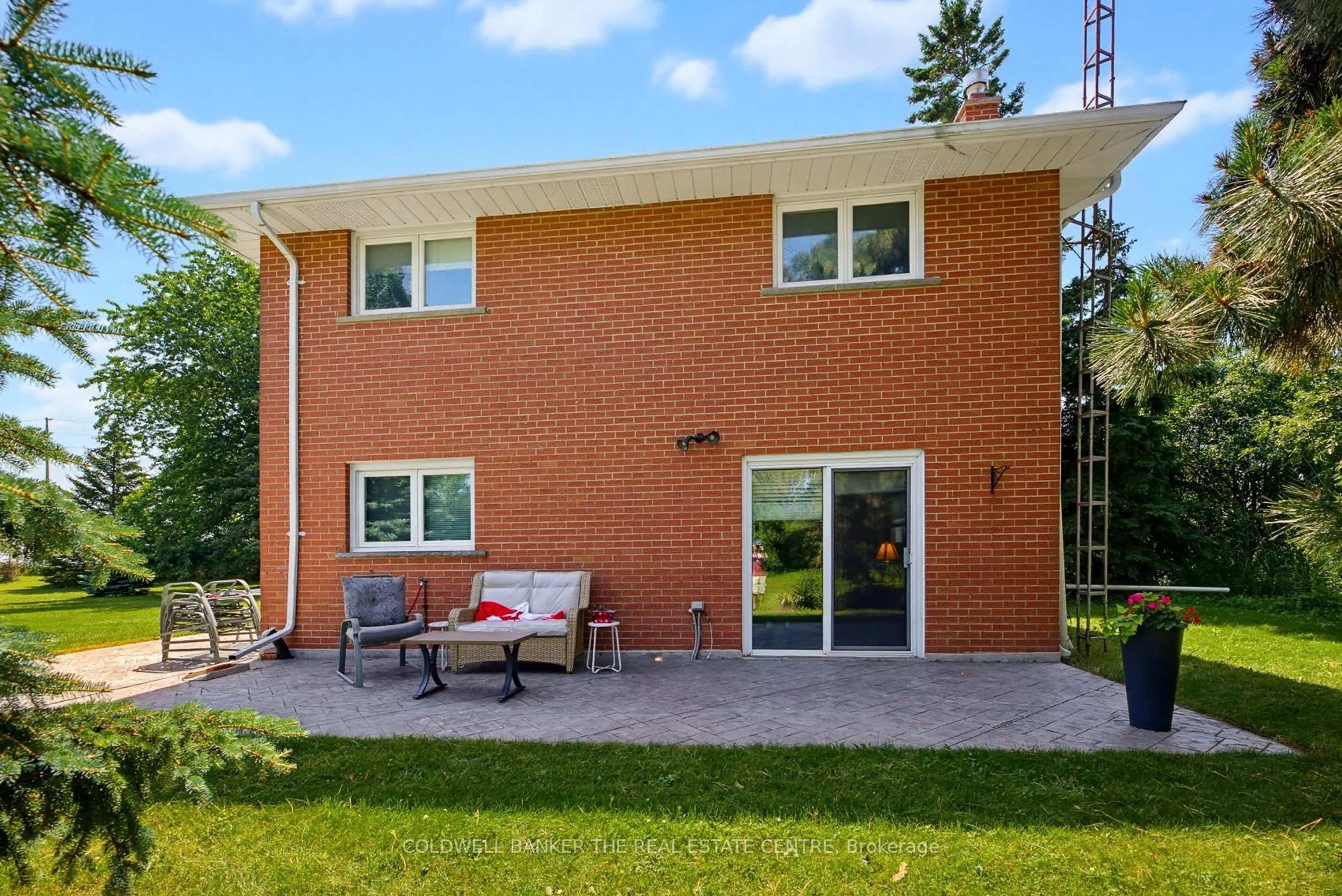 Home with brick exterior material, building for 5232 Mayfield Rd, Caledon Ontario L7C 0Z5
