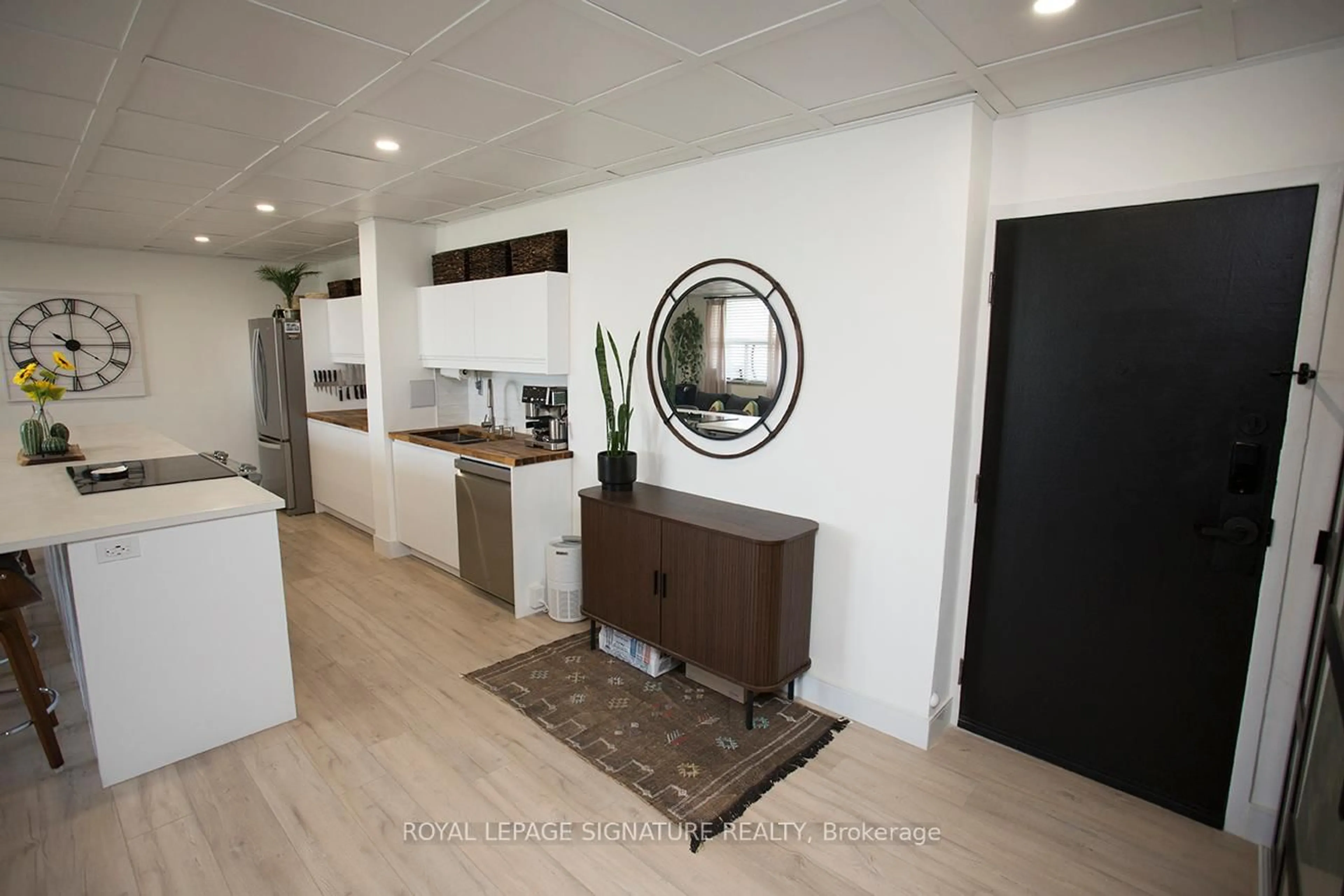 Unknown for 2645 Kipling Ave #1705, Toronto Ontario M9V 3S6