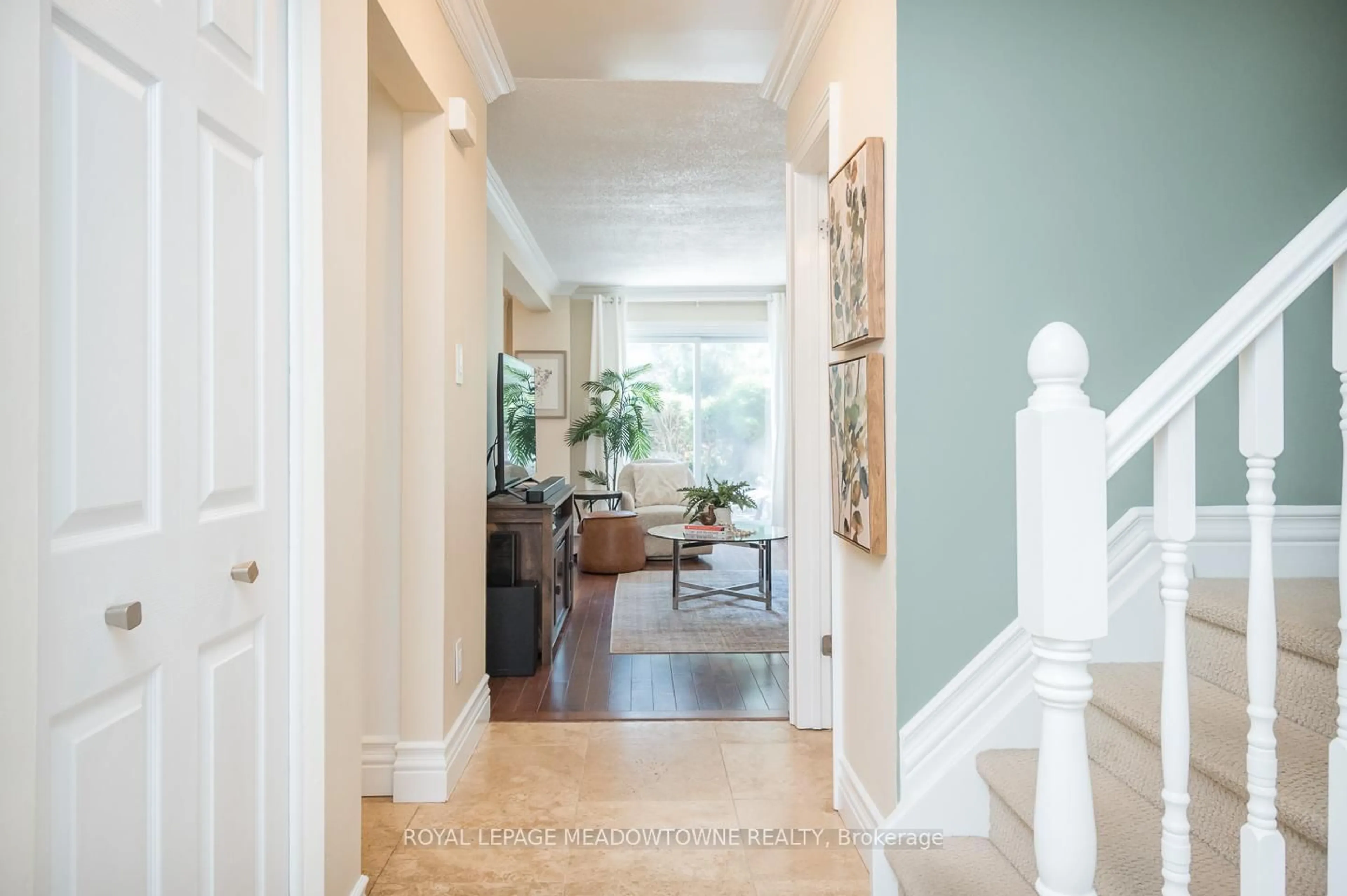 Indoor entryway for 661 Childs Dr #58, Milton Ontario L9T 3V7