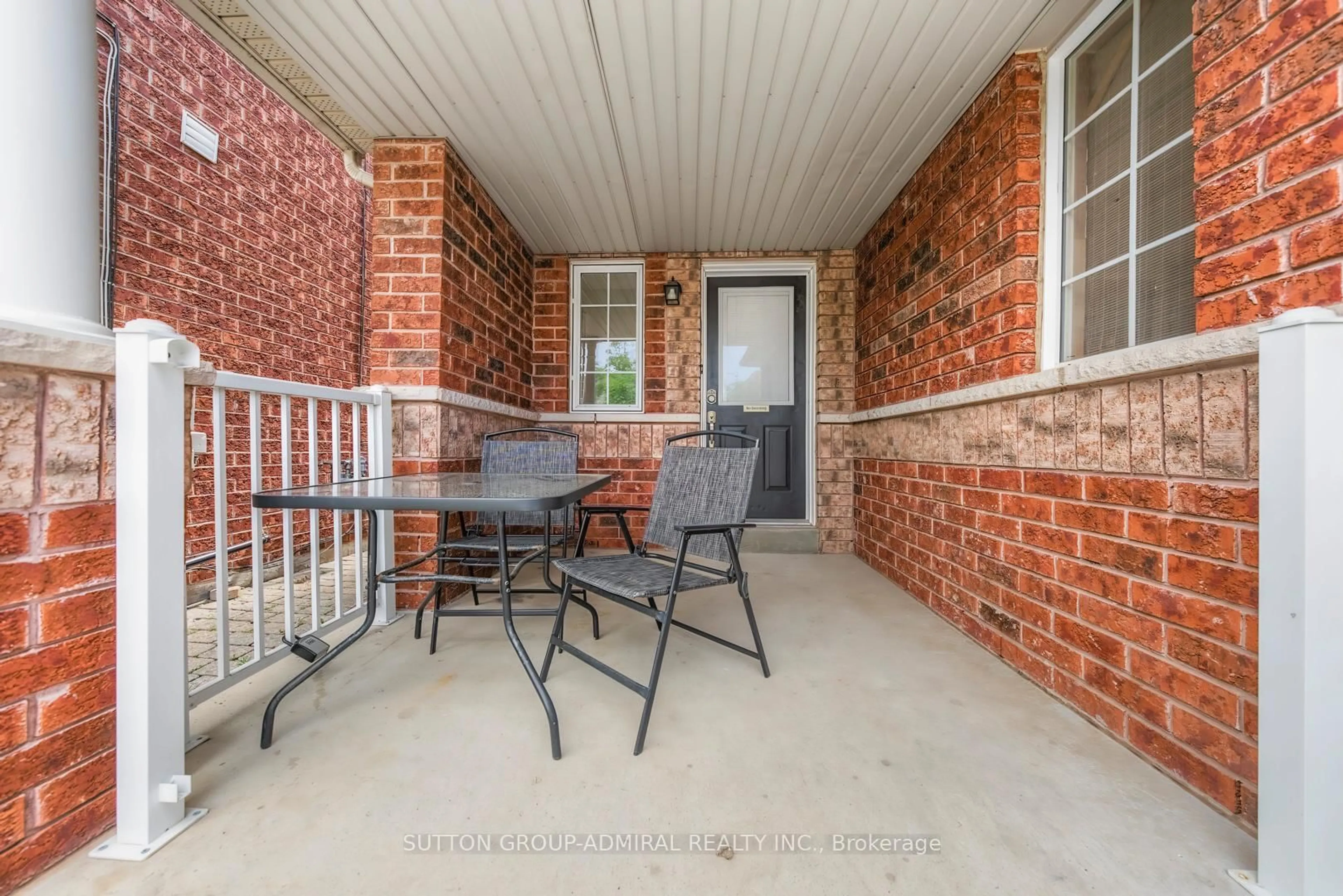Patio, street for 70 Winners Circ, Brampton Ontario L7A 1W2