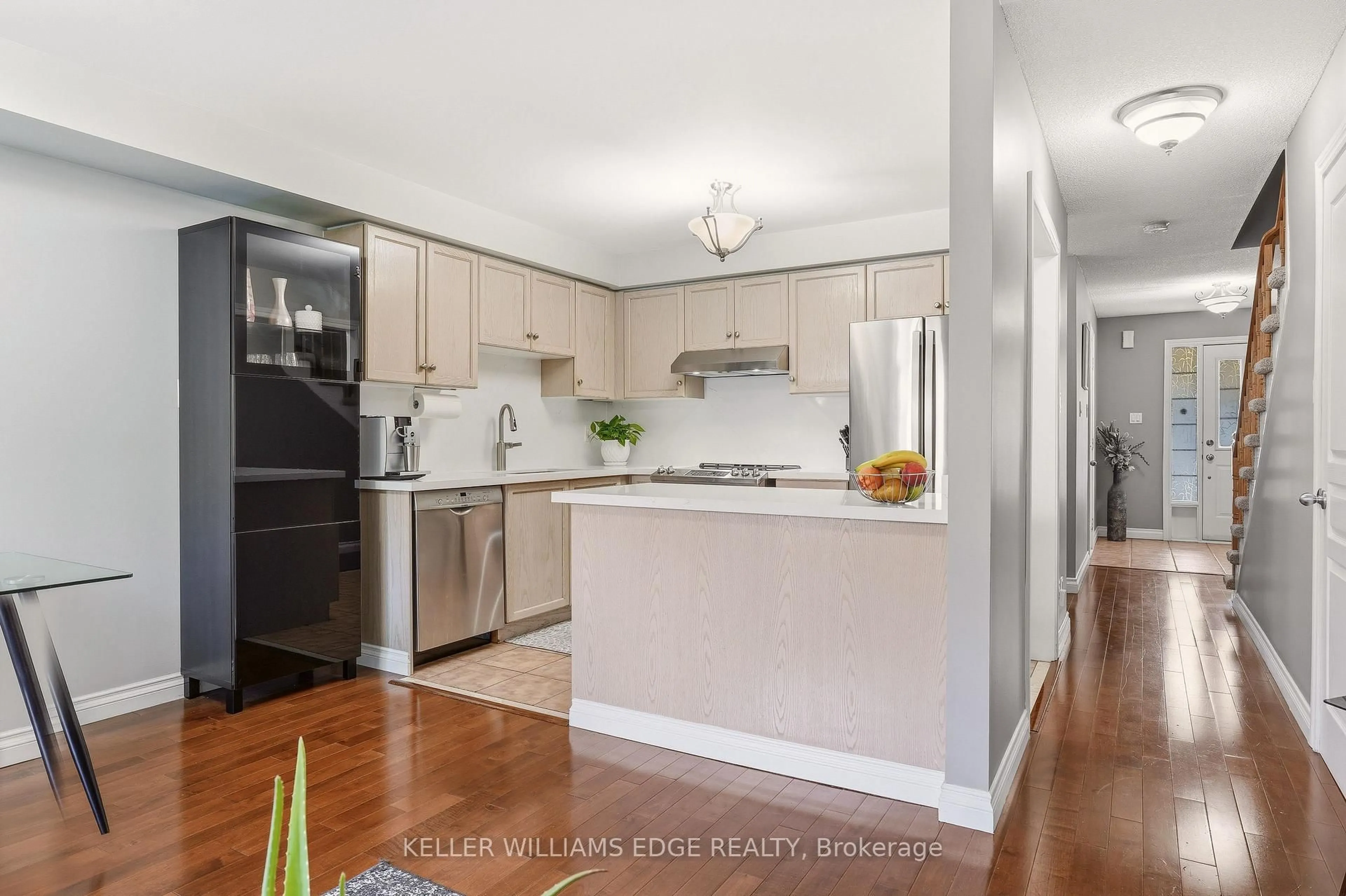 Open concept kitchen, unknown for 2408 Nichols Dr, Oakville Ontario L6H 6T2