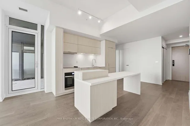 370 Martha St #2603, Burlington 3