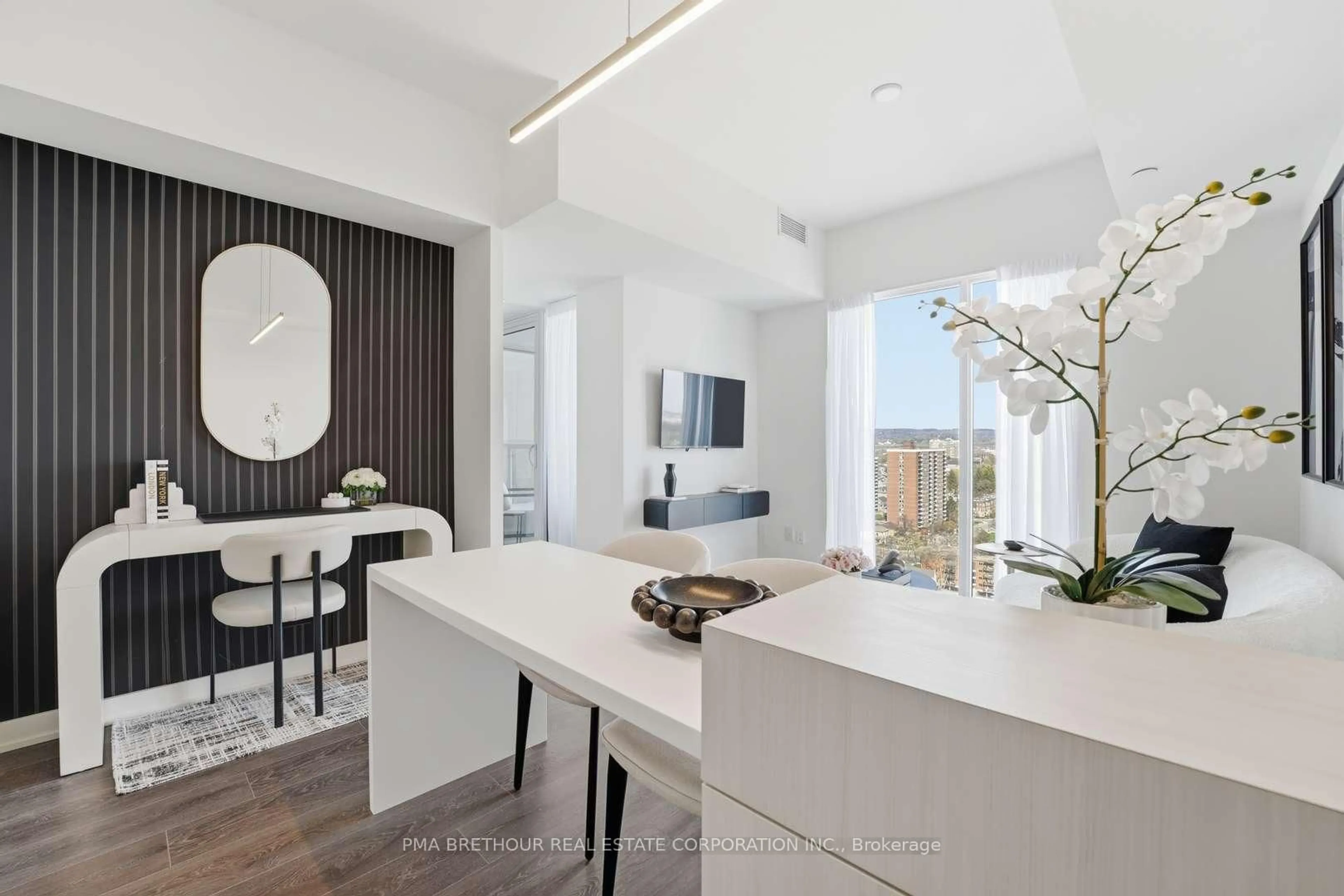 Open concept kitchen, unknown for 370 Martha St #1901, Burlington Ontario L7R 0G9