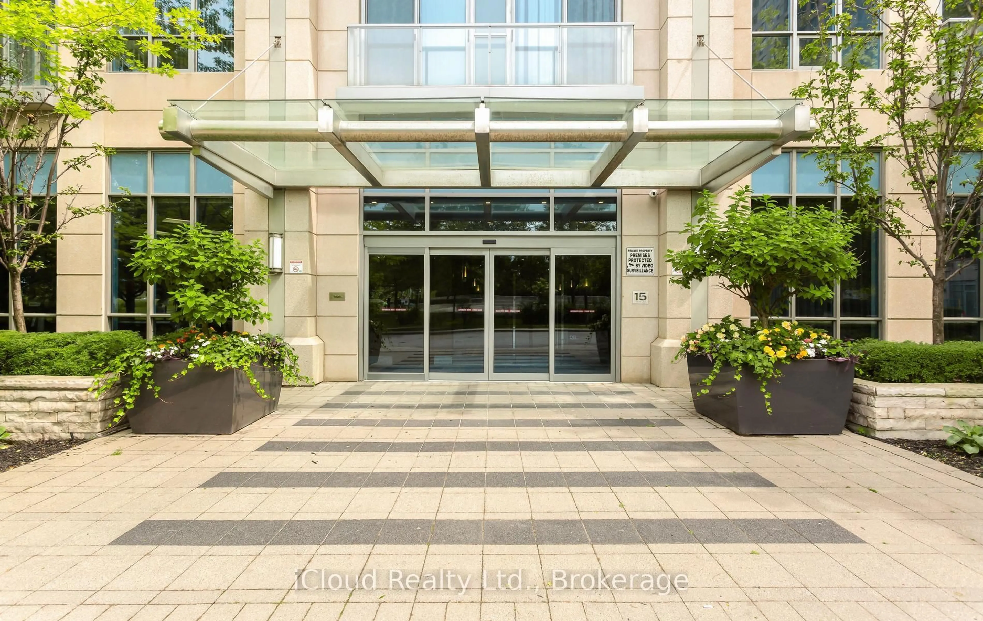 Indoor foyer for 15 Viking Lane #2502, Toronto Ontario M9B 0A4