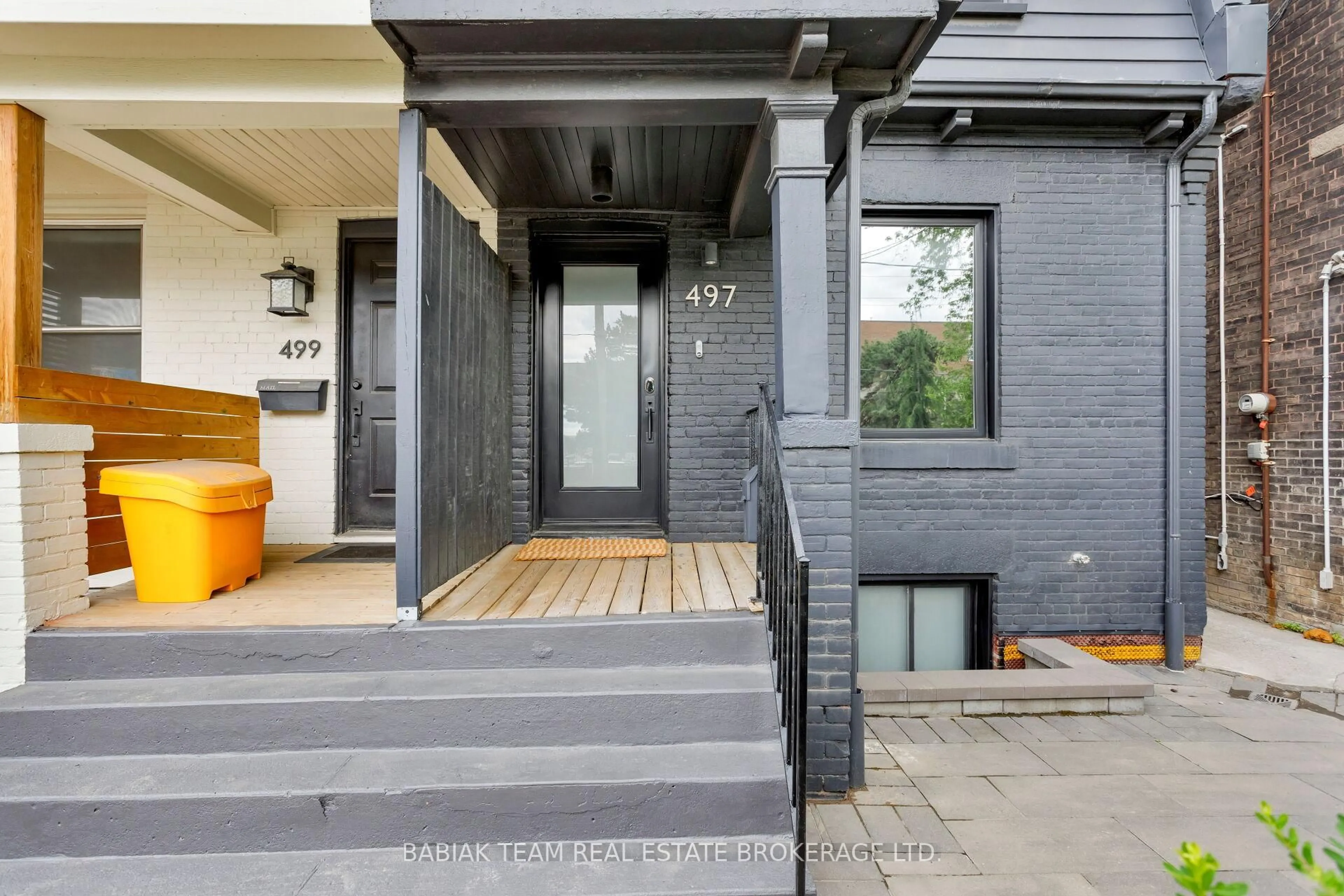 Unknown for 497 Keele St, Toronto Ontario M6N 3E1